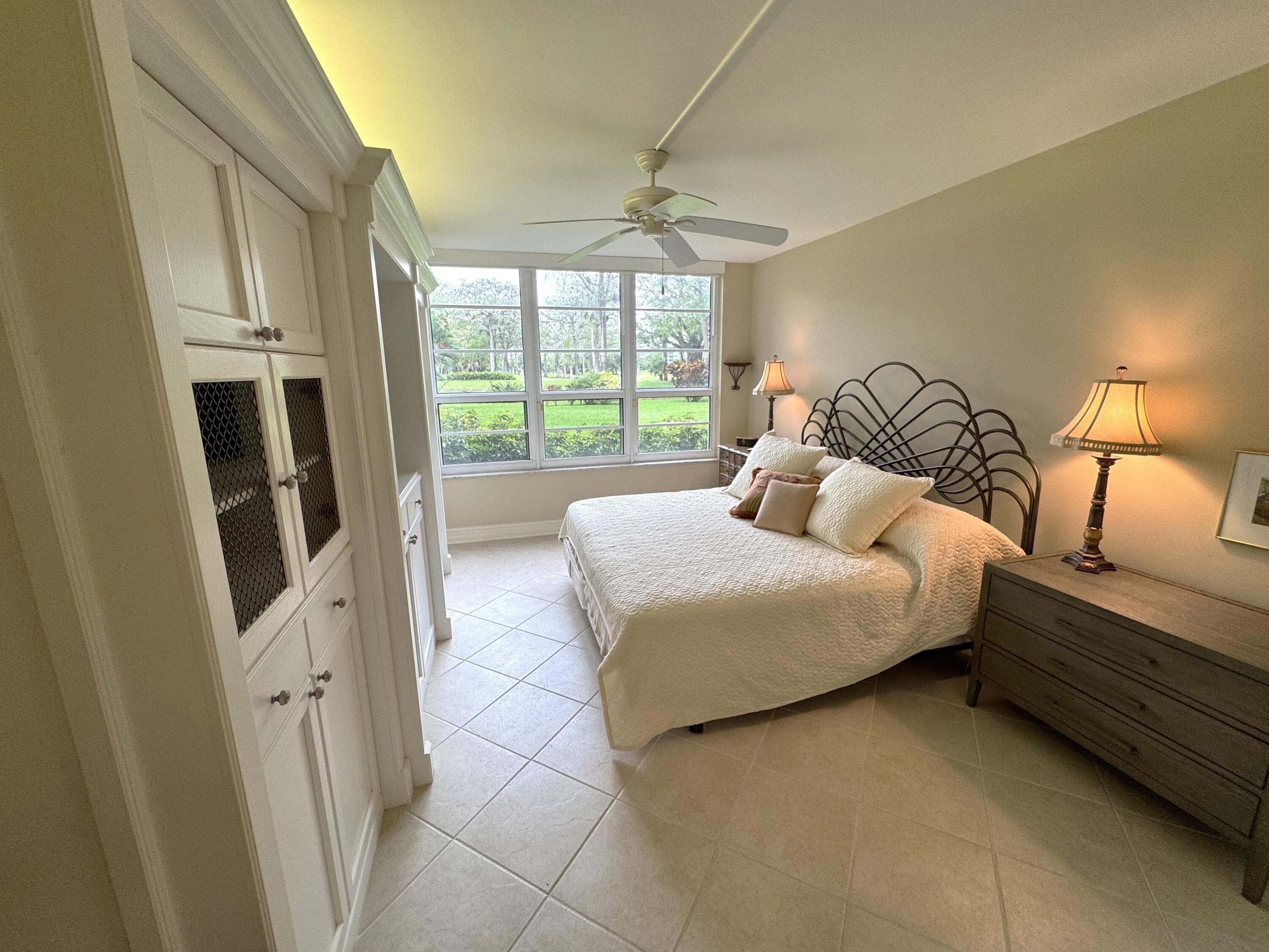 625 Oaks Drive 106, Pompano Beach, FL 33069 — photo 4 of 32