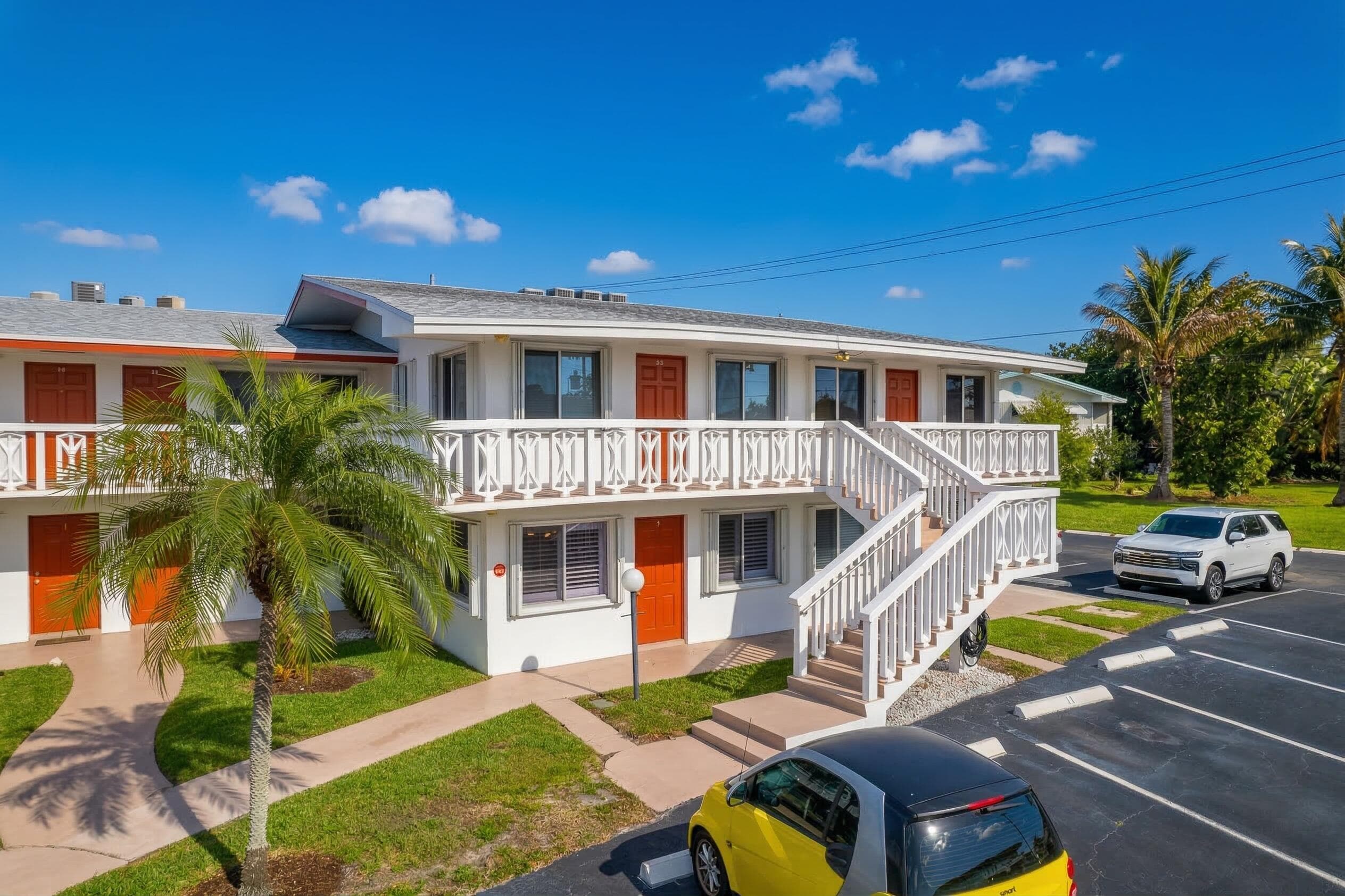 2020 Lake Osborne Drive 9, Lake Worth Beach, FL 33461 — photo 1 of 18