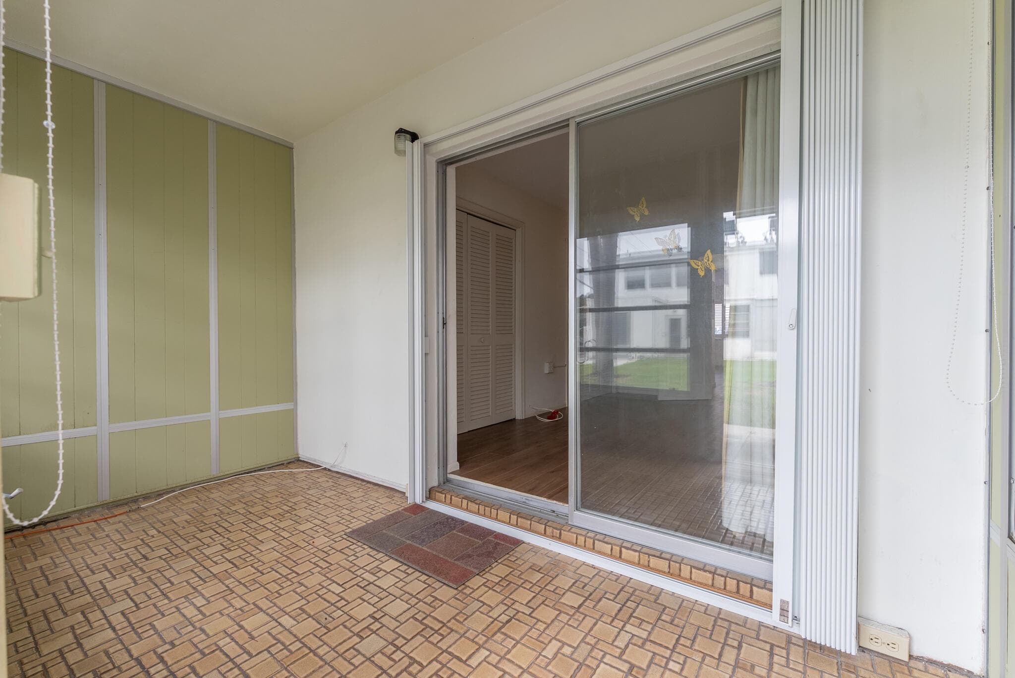 2020 Lake Osborne Drive 9, Lake Worth Beach, FL 33461 — photo 15 of 18