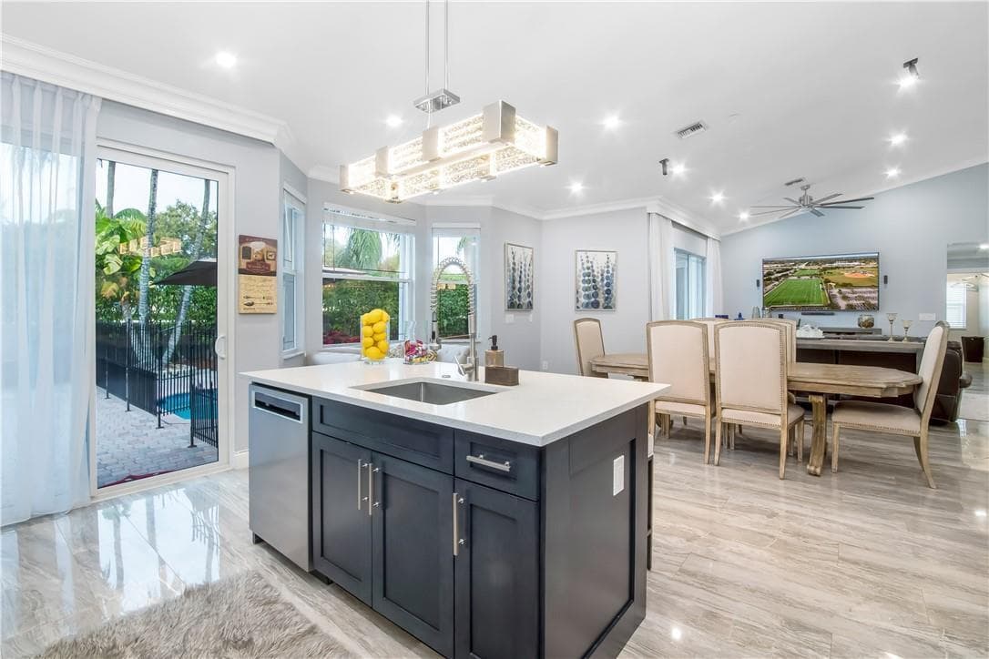 10361 NW 54th Place, Coral Springs, FL 33076 — photo 8 of 48