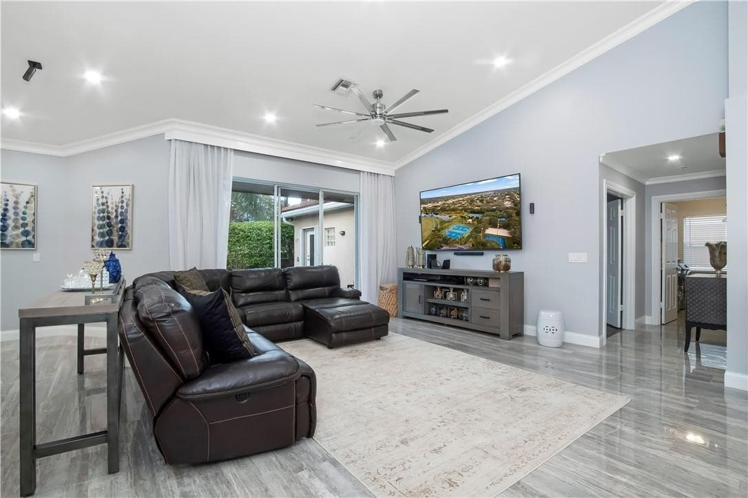10361 NW 54th Place, Coral Springs, FL 33076 — photo 14 of 48