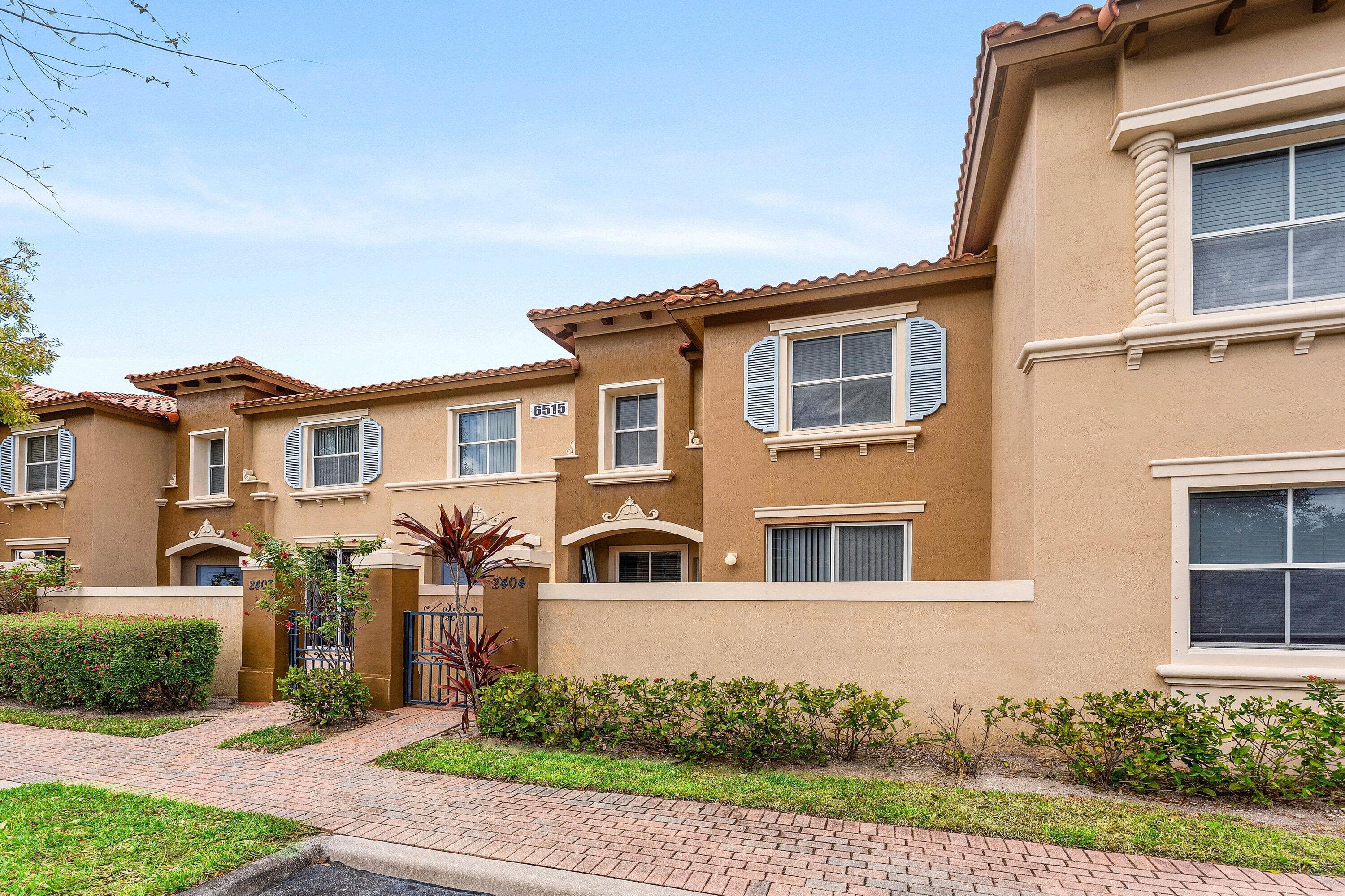 6515 Diamond Springs Terrace 2404, West Palm Beach, FL 33411 — photo 2 of 31