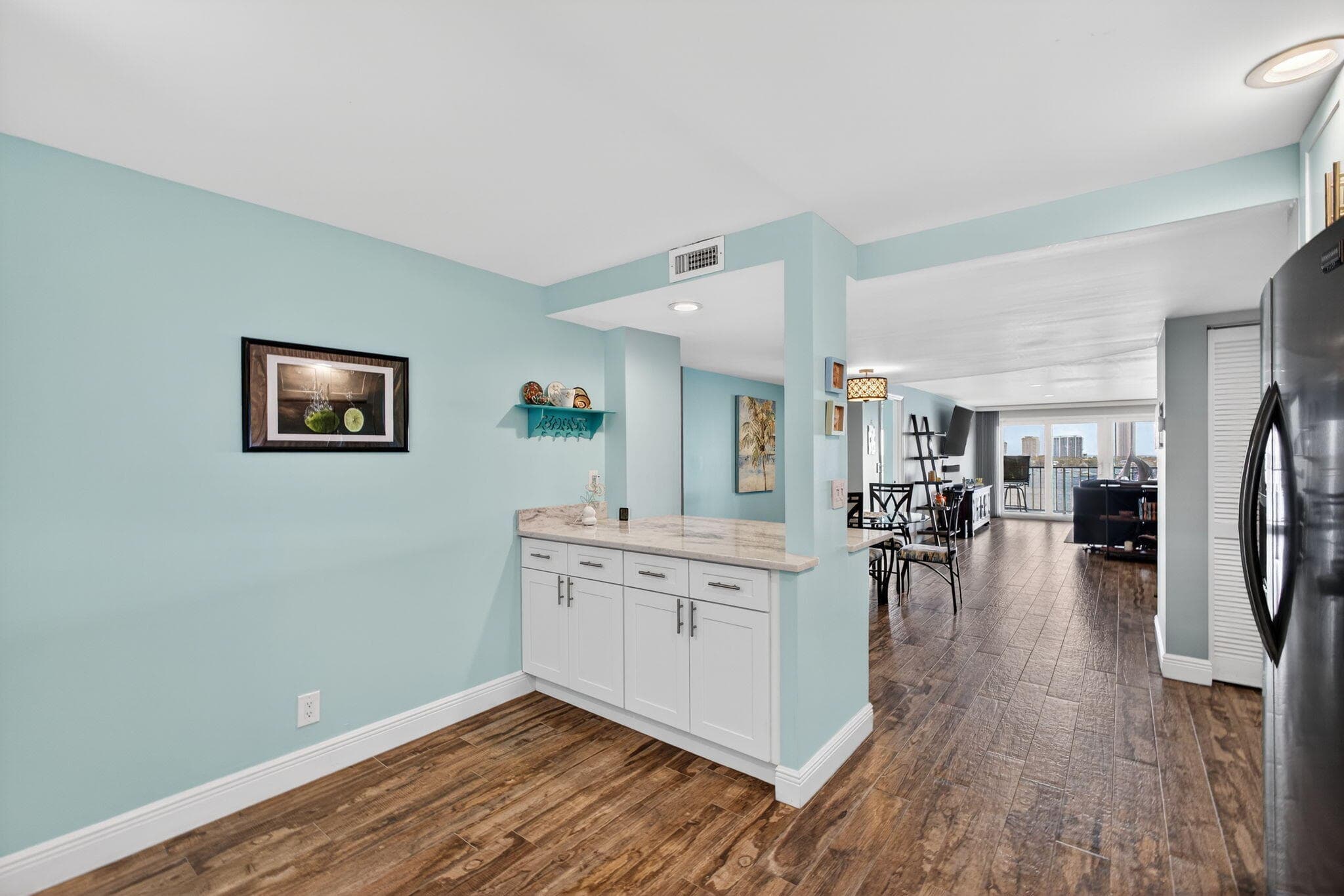 3040 Lake Shore Drive, Riviera Beach, FL 33404 — photo 8 of 70