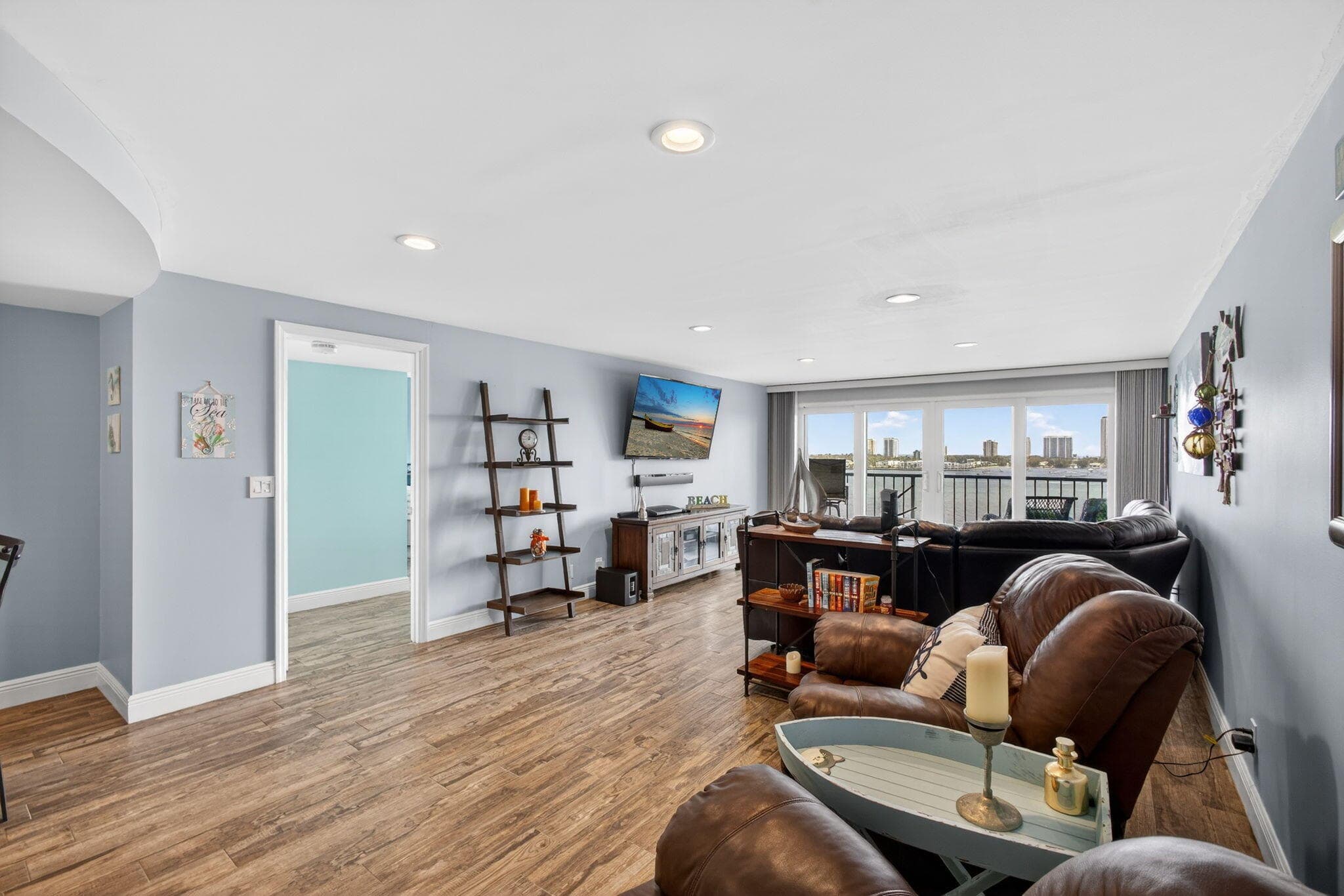 3040 Lake Shore Drive, Riviera Beach, FL 33404 — photo 15 of 70