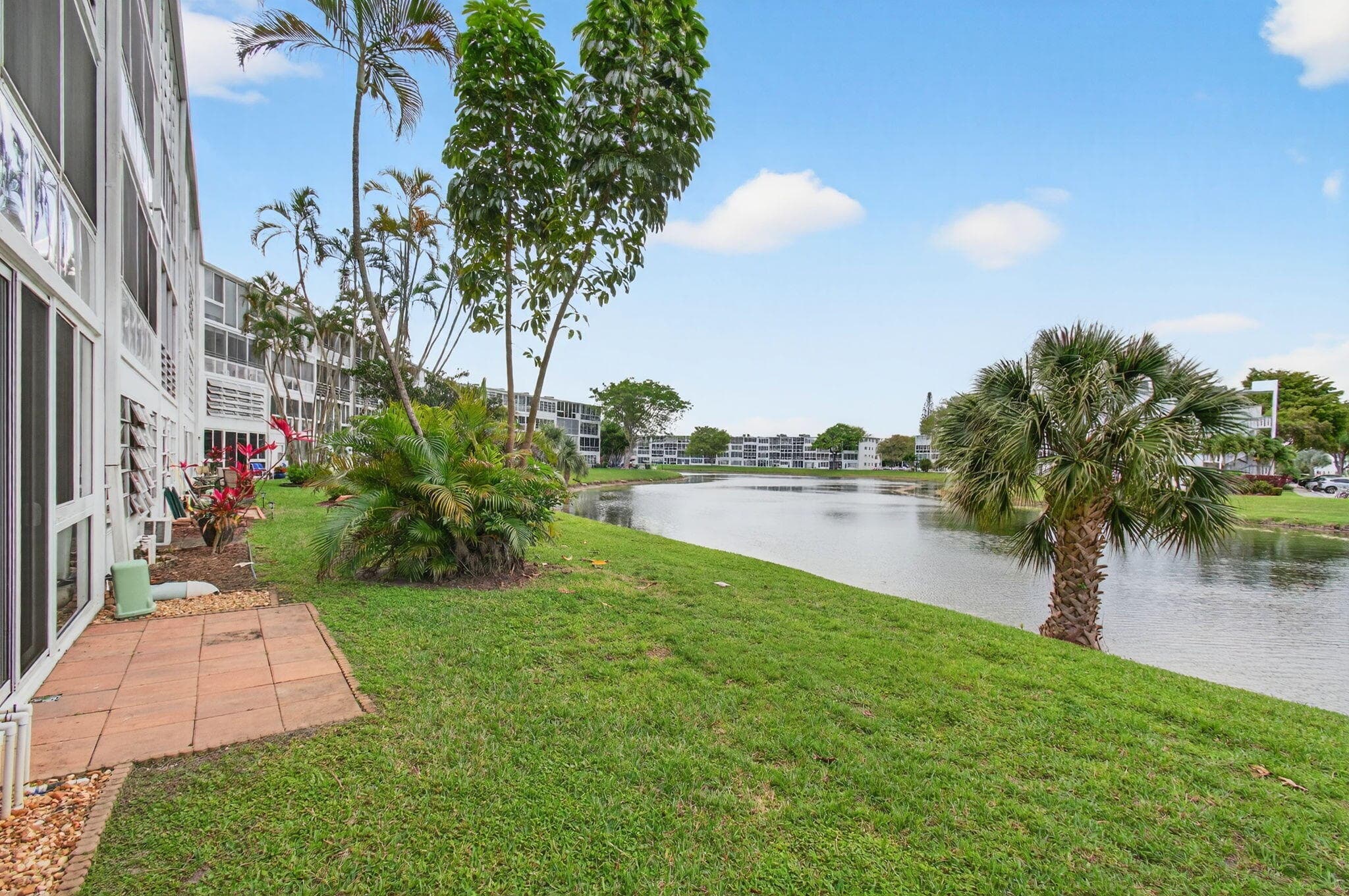 1121 Cambridge F, Deerfield Beach, FL 33442 — photo 40 of 59