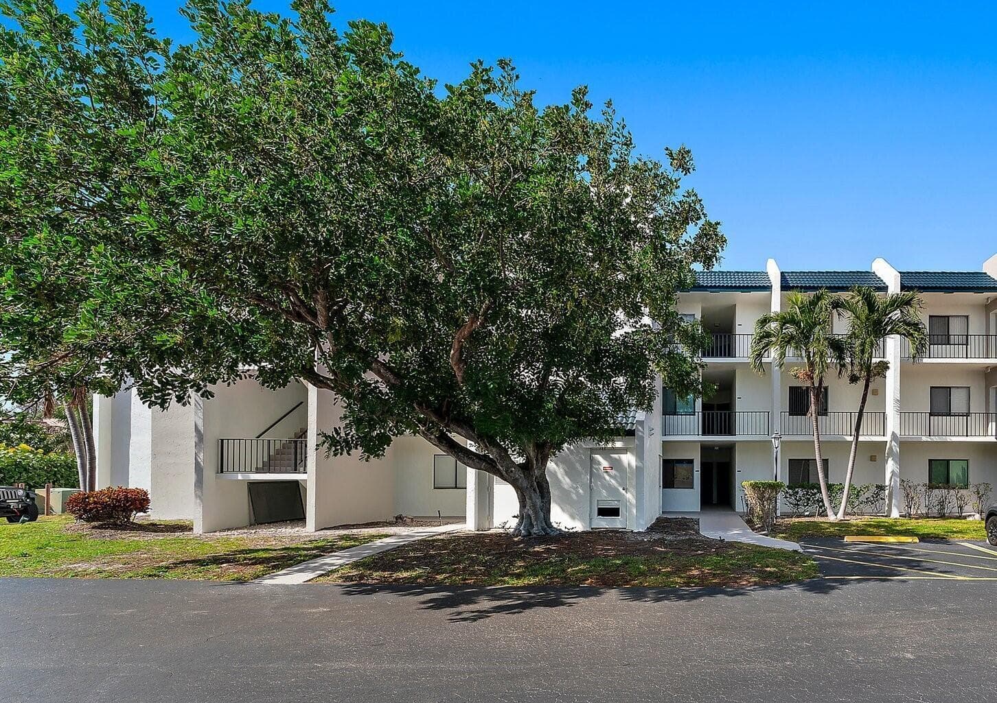 1605 S Us Highway 1 V6-306, Jupiter, FL 33477 — photo 2 of 34
