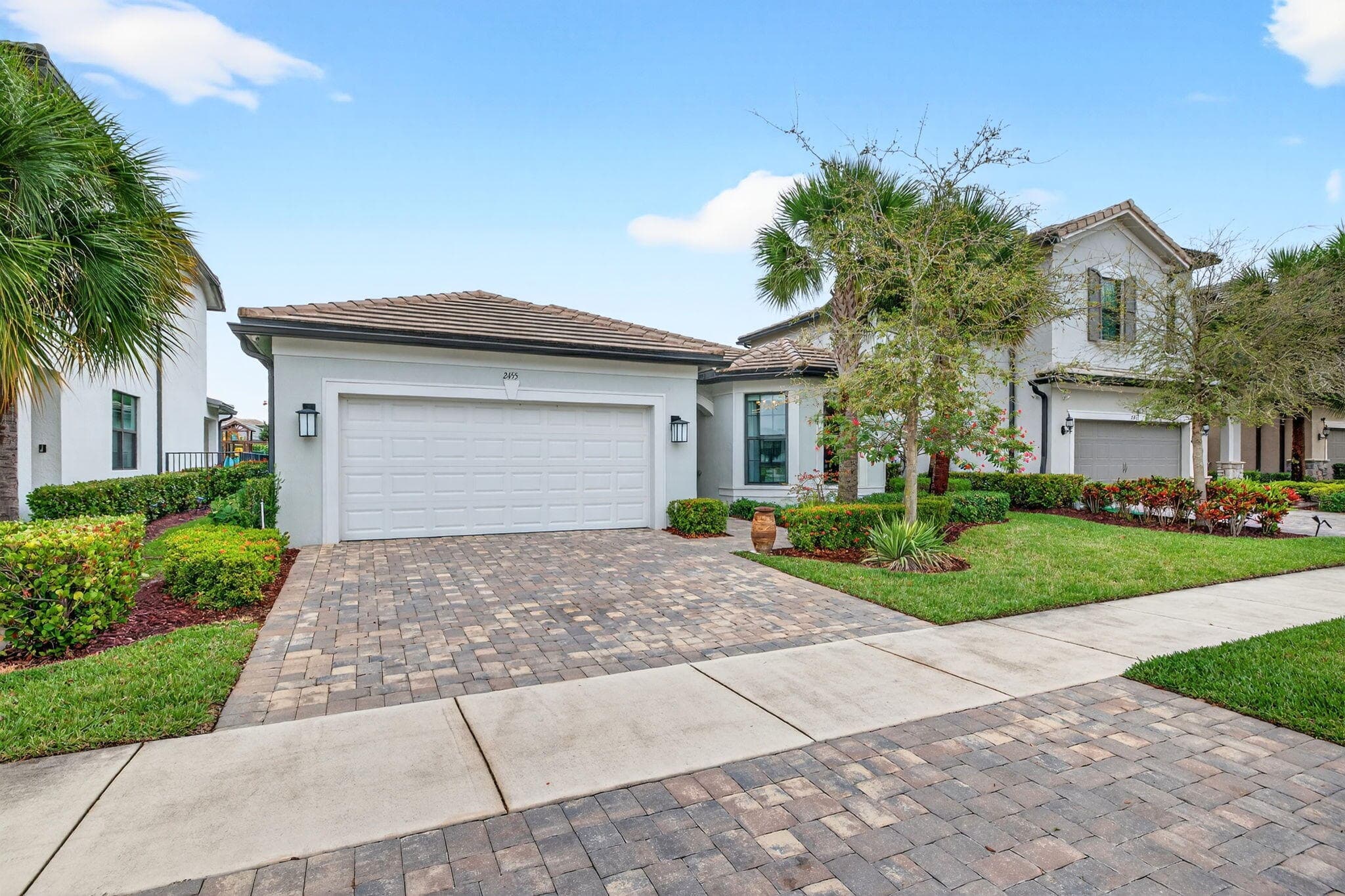 2455 Primrose Place, Oakland Park, FL 33309 — photo 2 of 79