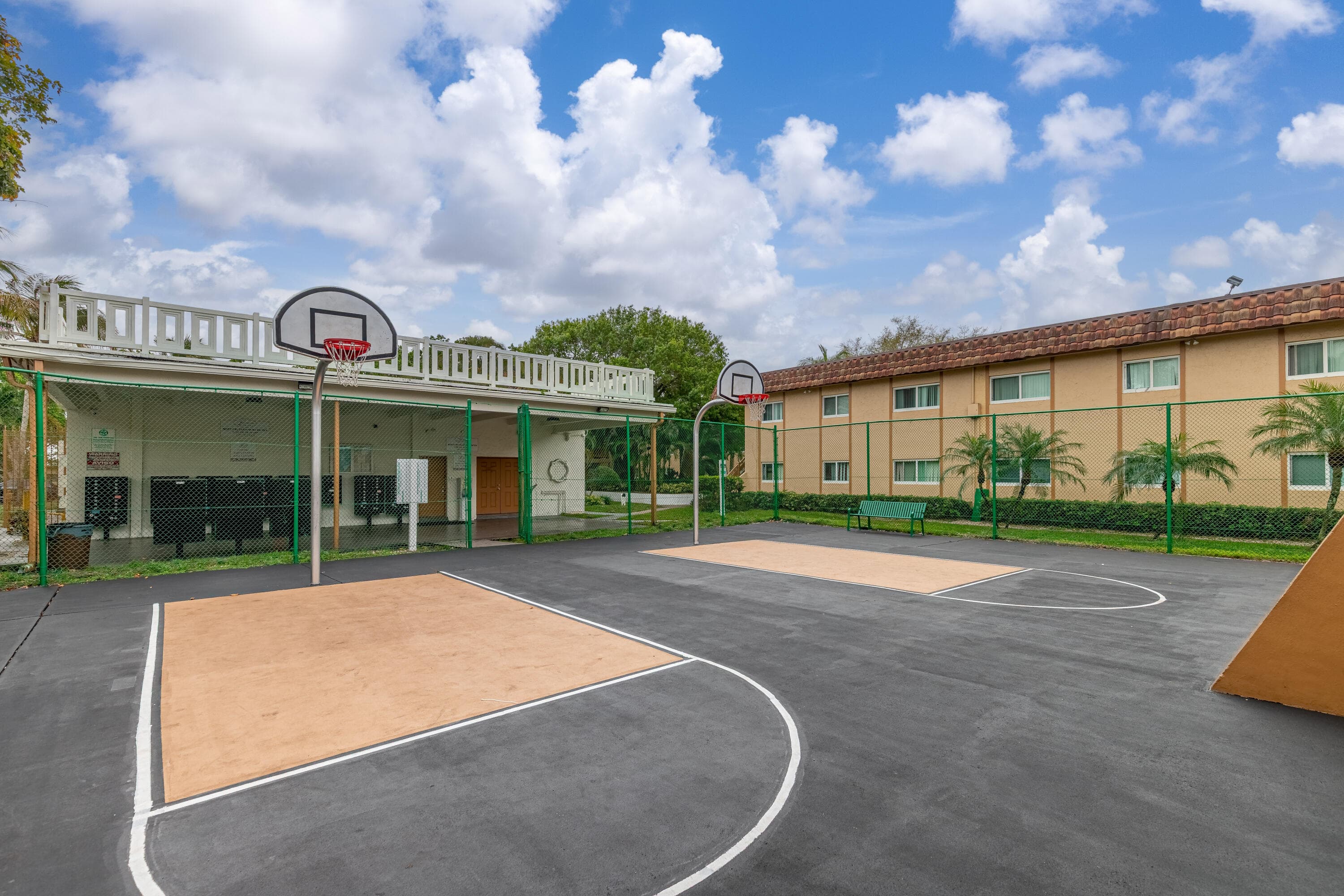 2800 NW 39th Way 204, Lauderdale Lakes, FL 33311 — photo 14 of 21