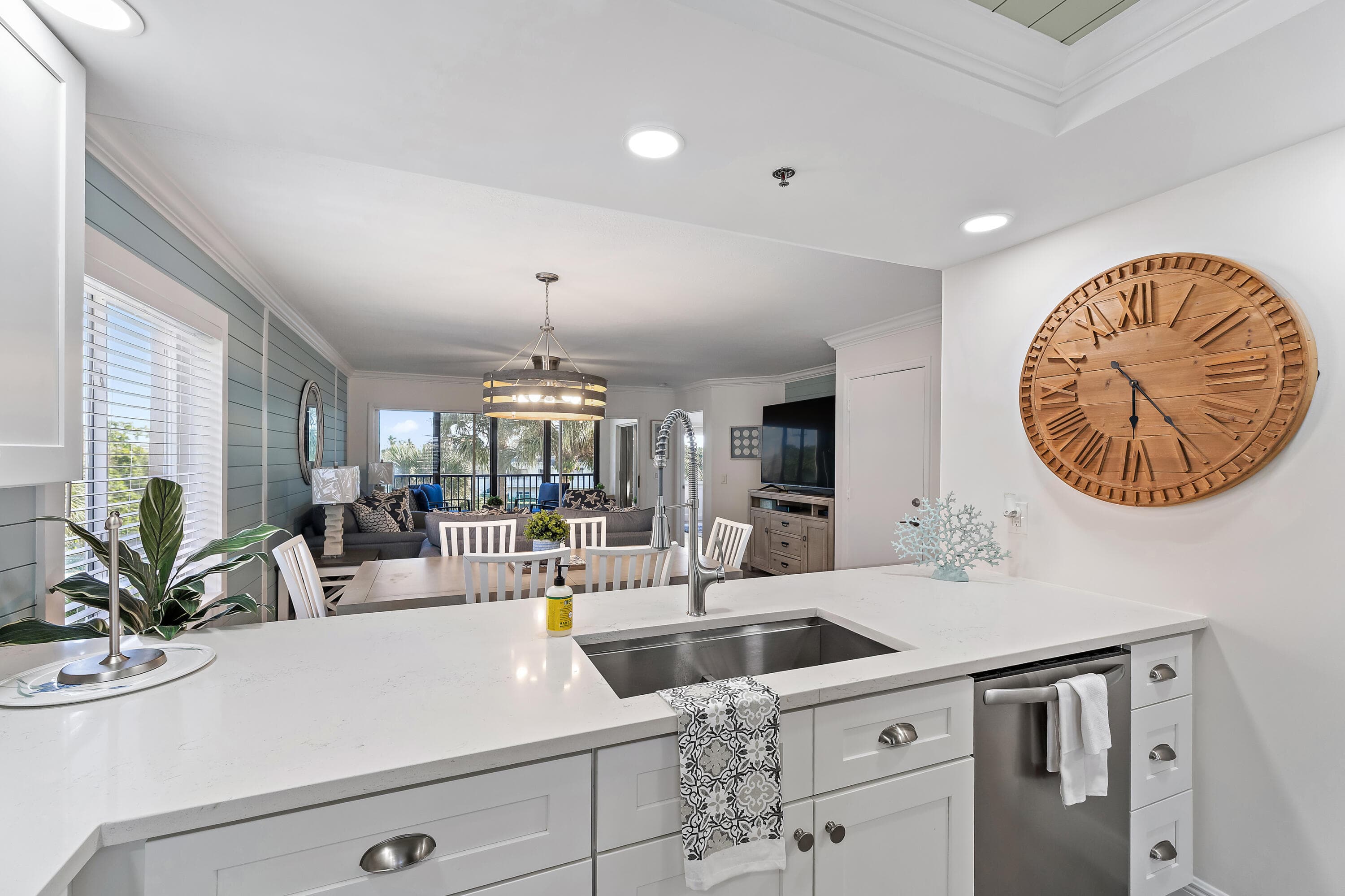 275 Palm Avenue A301, Jupiter, FL 33477 — photo 6 of 38