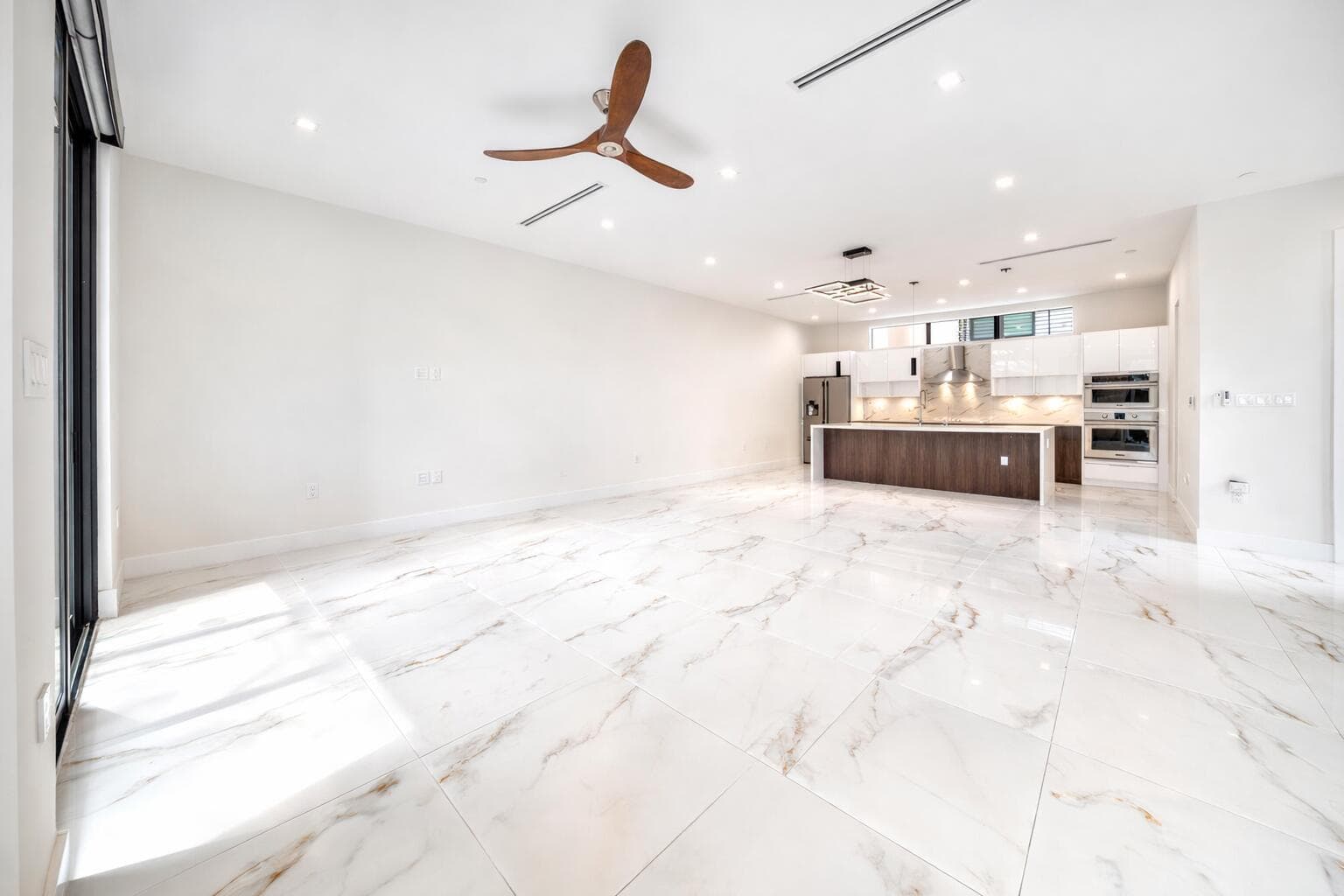 1052 N Victoria Park Road, Fort Lauderdale, FL 33304 — photo 13 of 25