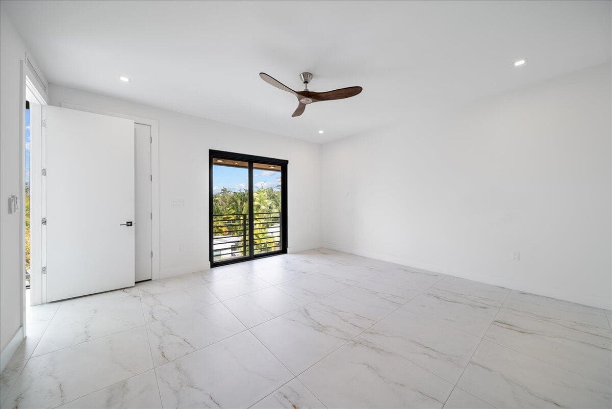 1052 N Victoria Park Road, Fort Lauderdale, FL 33304 — photo 20 of 25
