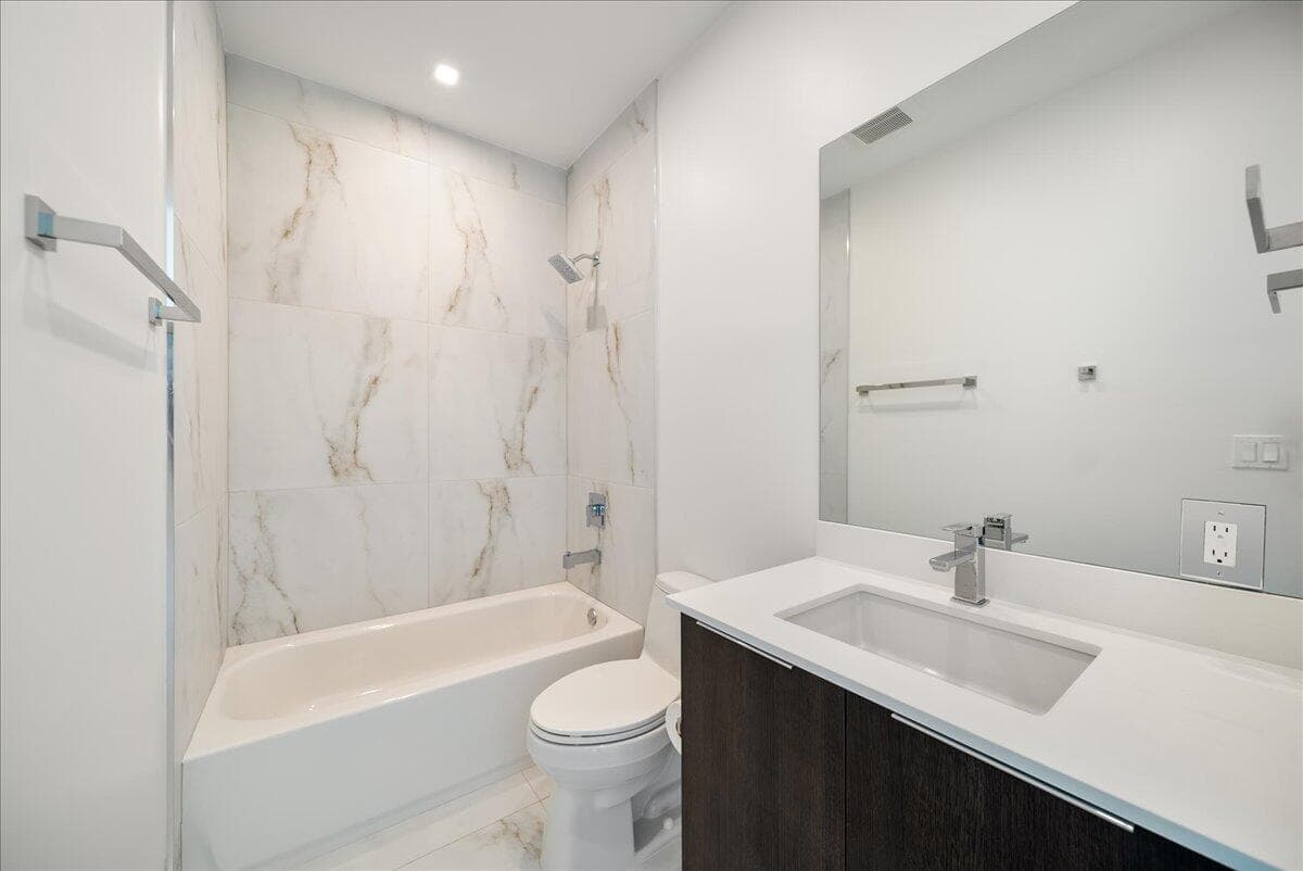 1052 N Victoria Park Road, Fort Lauderdale, FL 33304 — photo 22 of 25