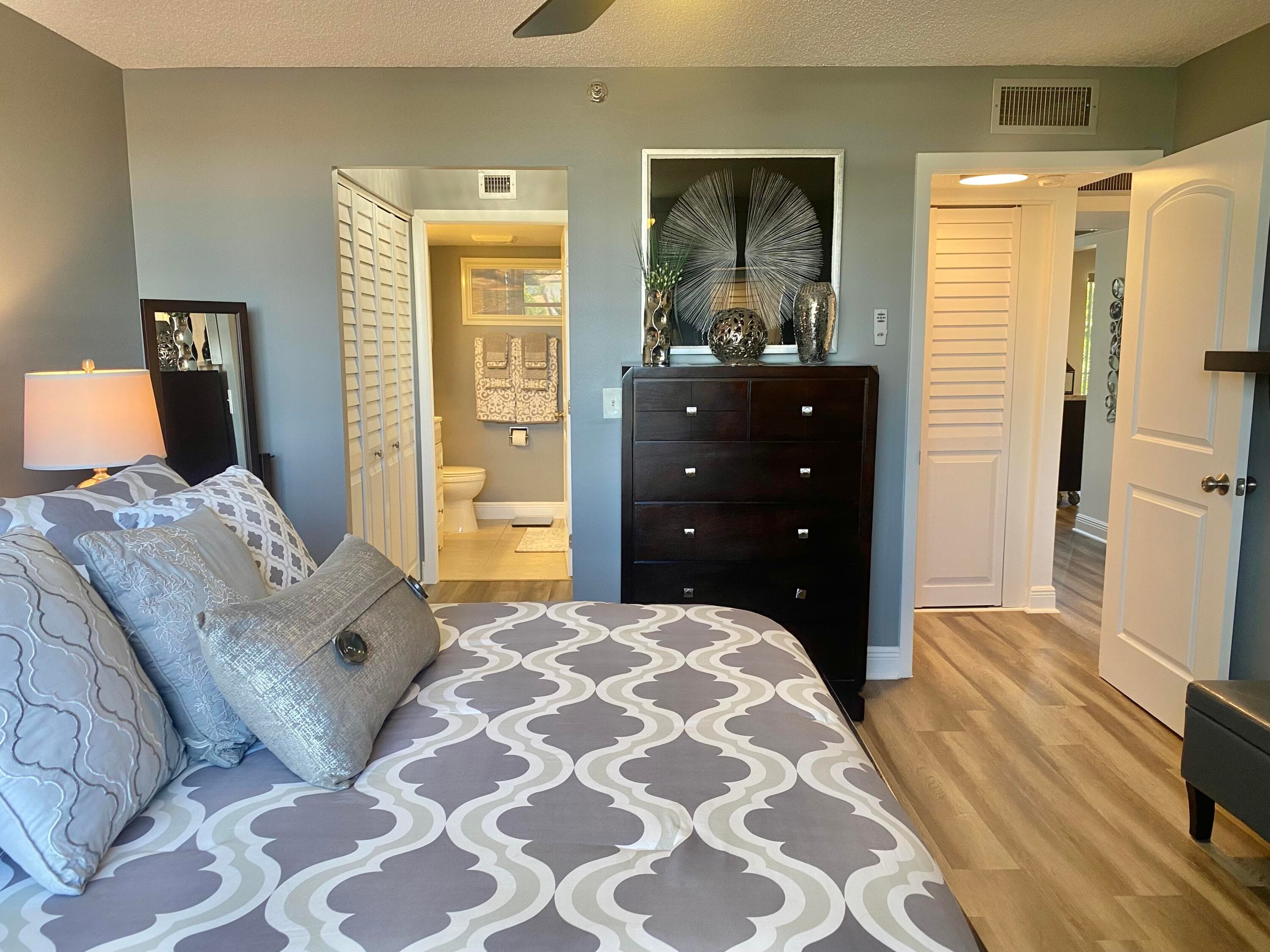 18 Royal Palm Way 306, Boca Raton, FL 33432 — photo 21 of 39