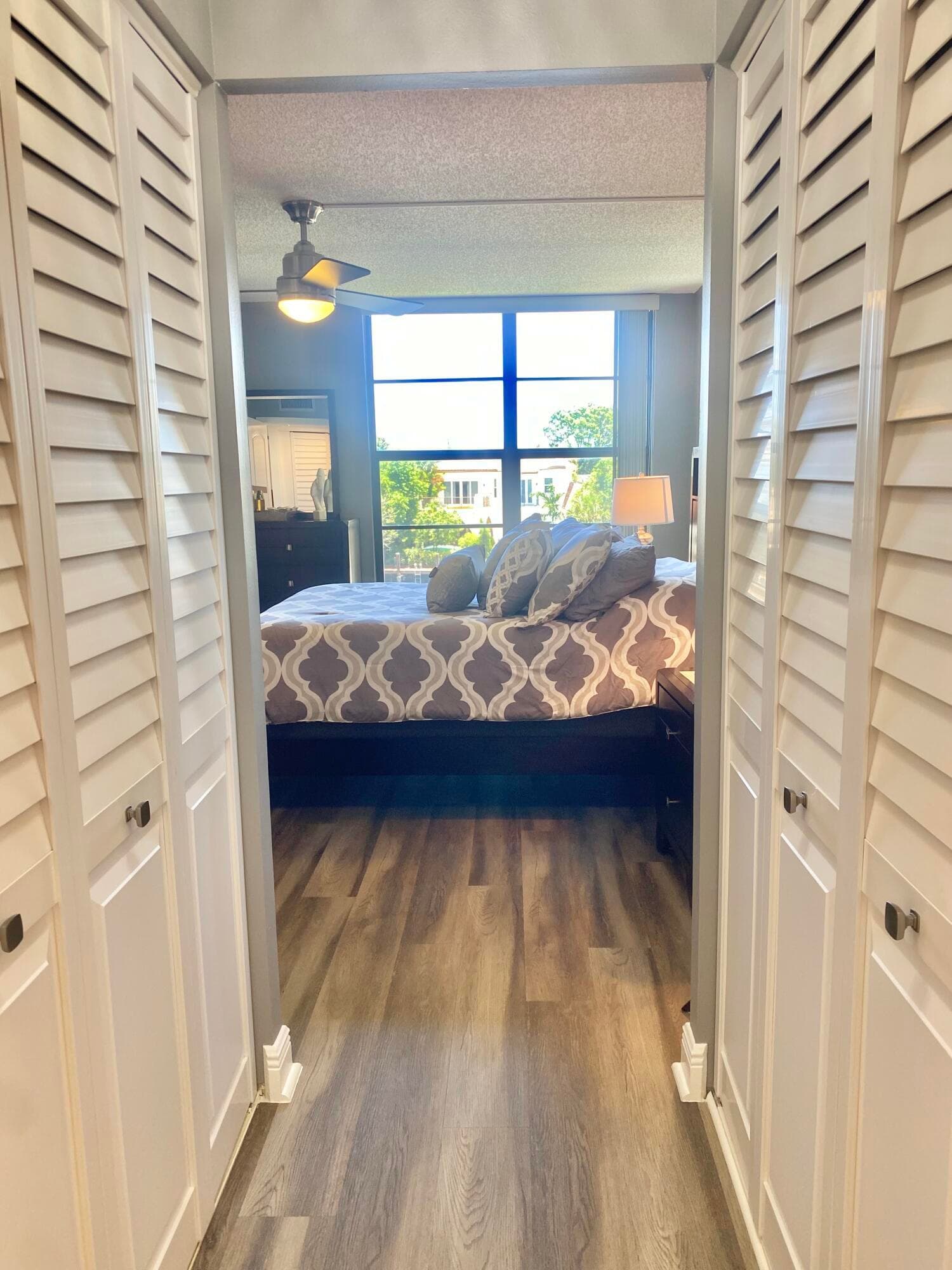 18 Royal Palm Way 306, Boca Raton, FL 33432 — photo 24 of 39