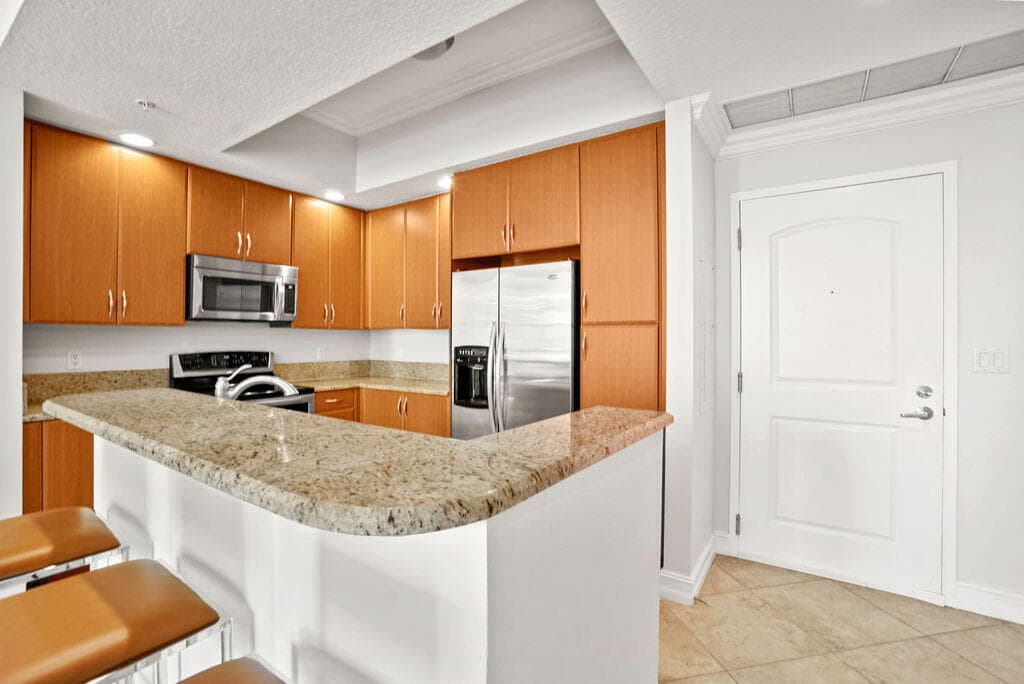 701 S Olive Avenue 1003, West Palm Beach, FL 33401 — photo 2 of 31