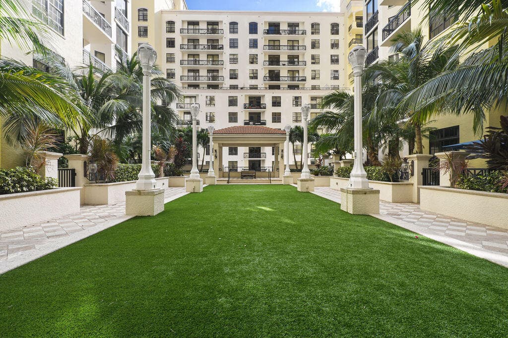 701 S Olive Avenue 1003, West Palm Beach, FL 33401 — photo 27 of 31
