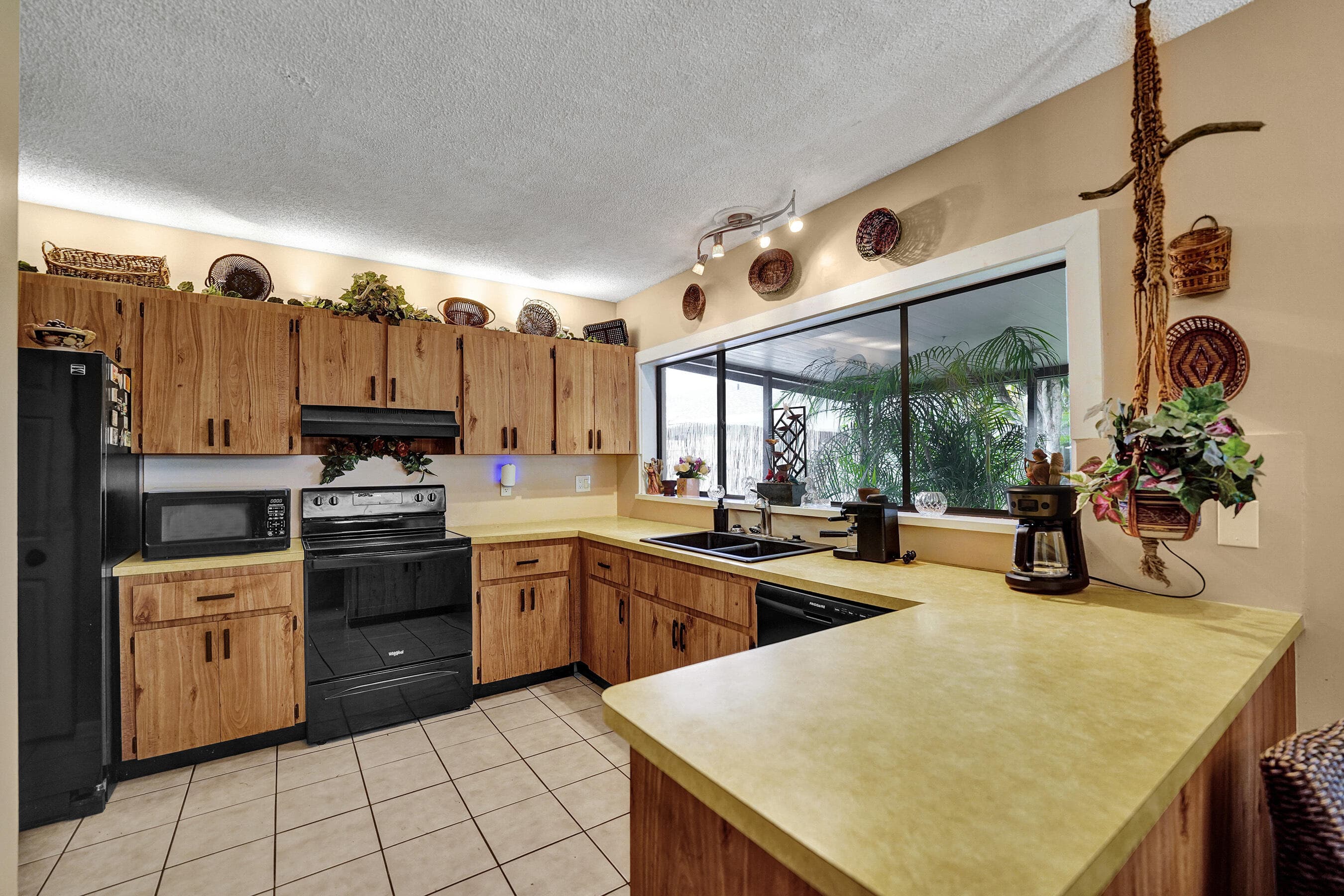 8650 SW 51st Street, Cooper City, FL 33328 — photo 23 of 56