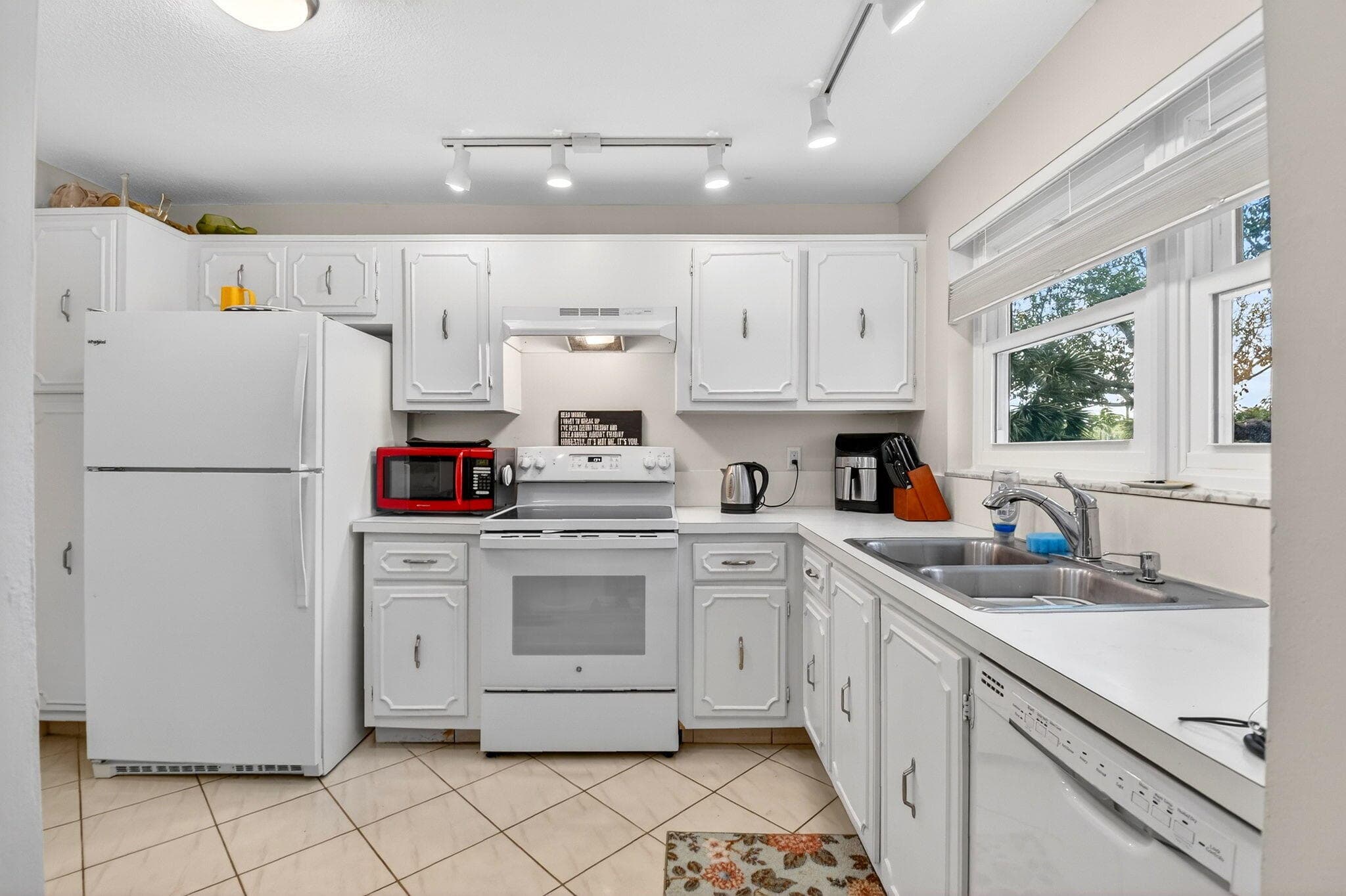 2010 S Federal Highway 202, Boynton Beach, FL 33435 — photo 28 of 40