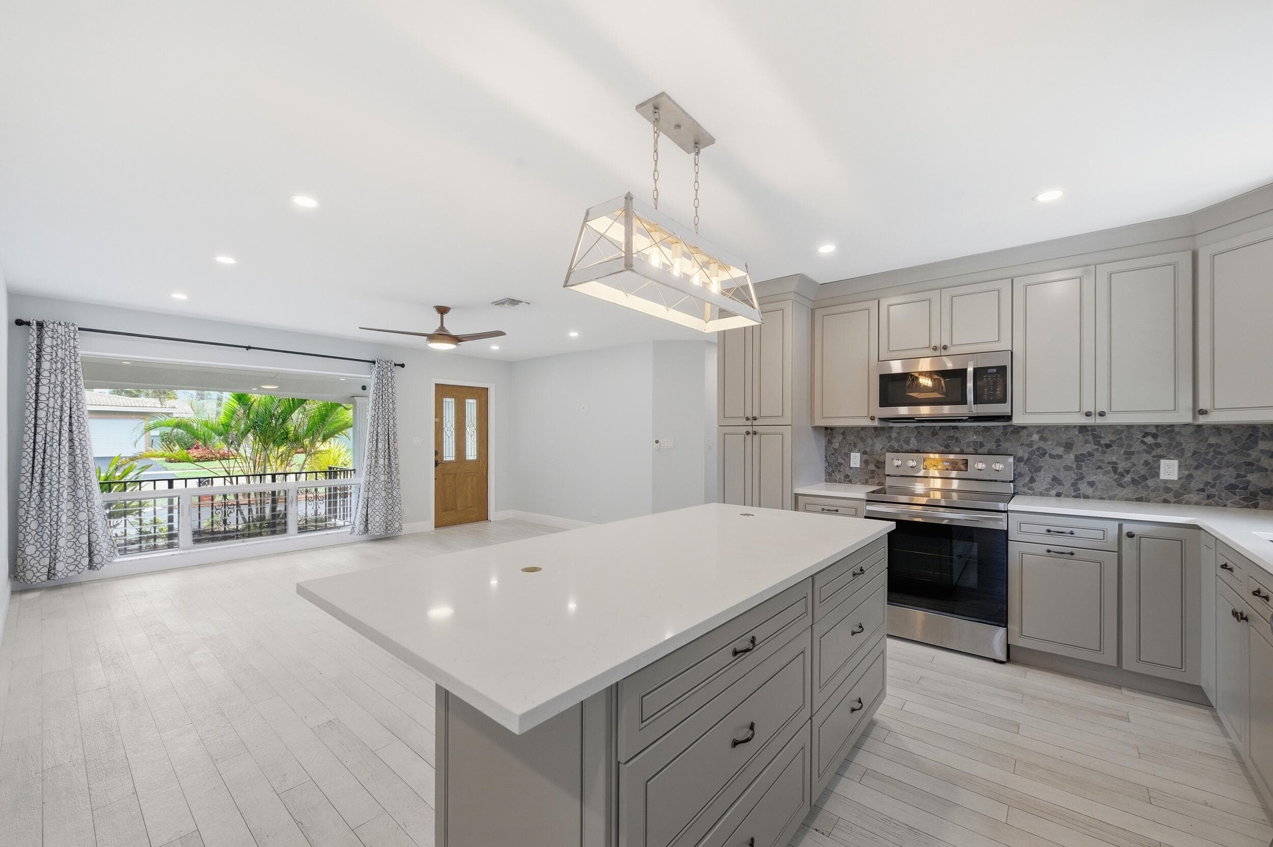 2120 NE 62nd Court, Fort Lauderdale, FL 33308 — photo 10 of 38