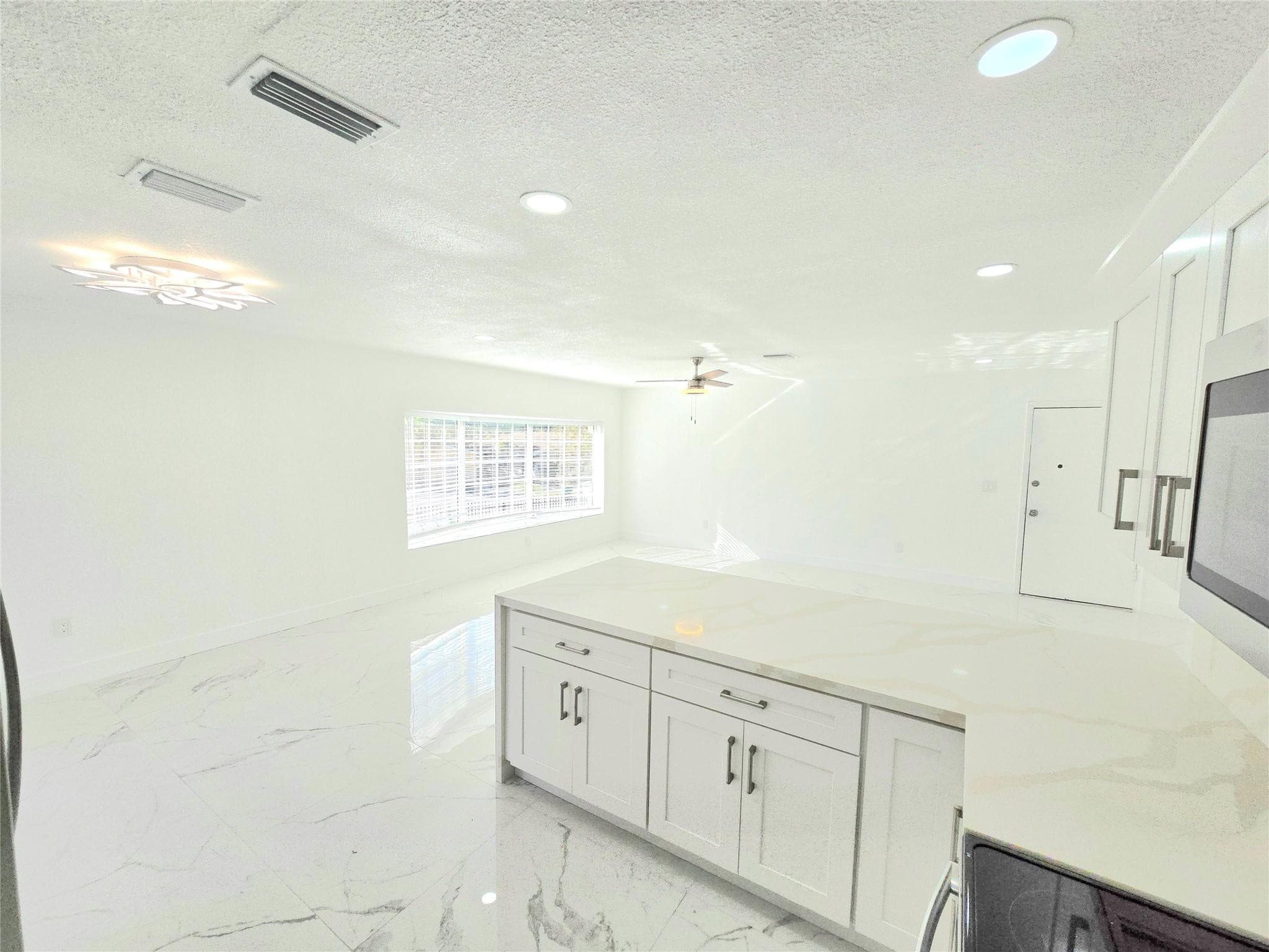 1848 NW 55th Avenue 4x, Lauderhill, FL 33313 — photo 5 of 30