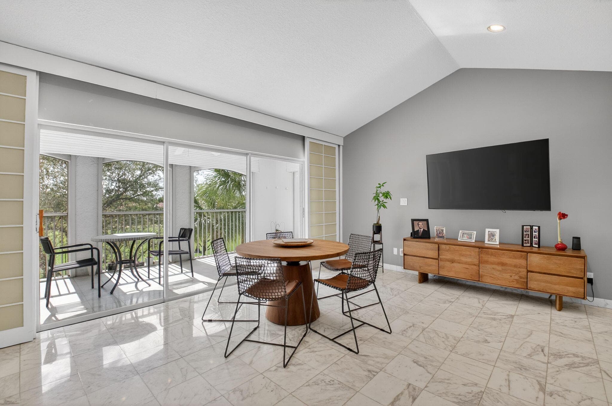 7369 Orangewood Lane 307, Boca Raton, FL 33433 — photo 8 of 37