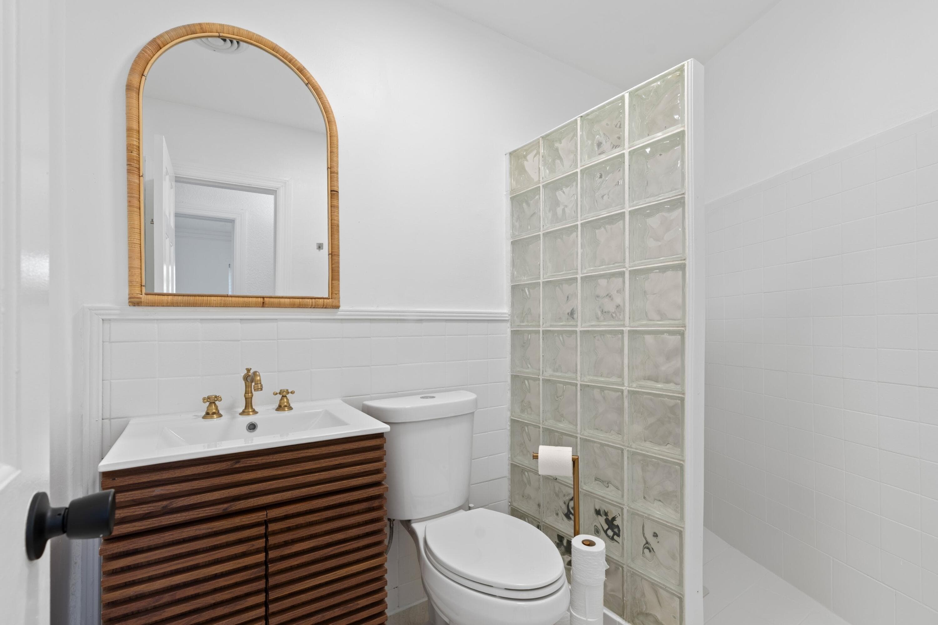 1517 NW 12th Avenue, Fort Lauderdale, FL 33311 — photo 14 of 40