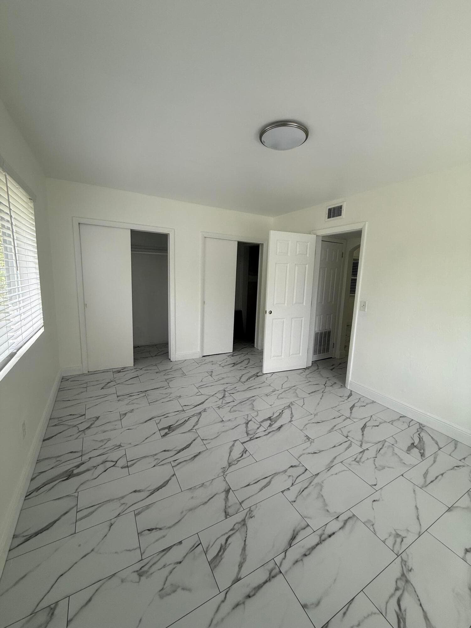 12 N B Street, Lake Worth Beach, FL 33460 — photo 6 of 8