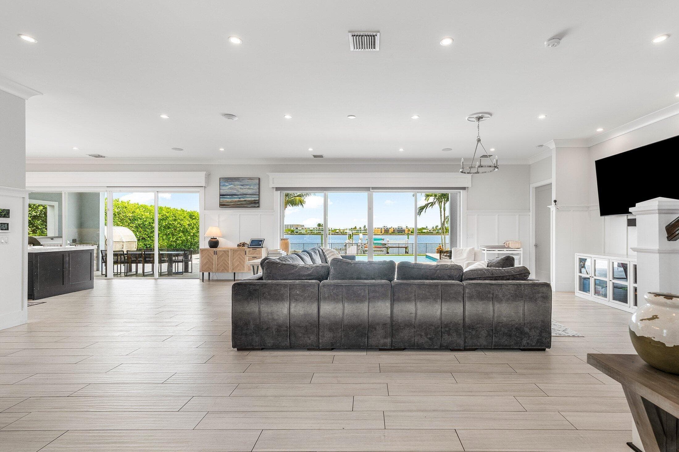 2100 Notre Dame Drive, Lake Worth Beach, FL 33460 — photo 15 of 50