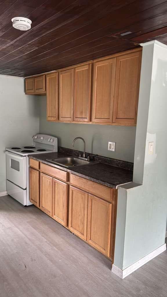 2206 Delaware Avenue, Fort Pierce, FL 34950 — photo 5 of 22