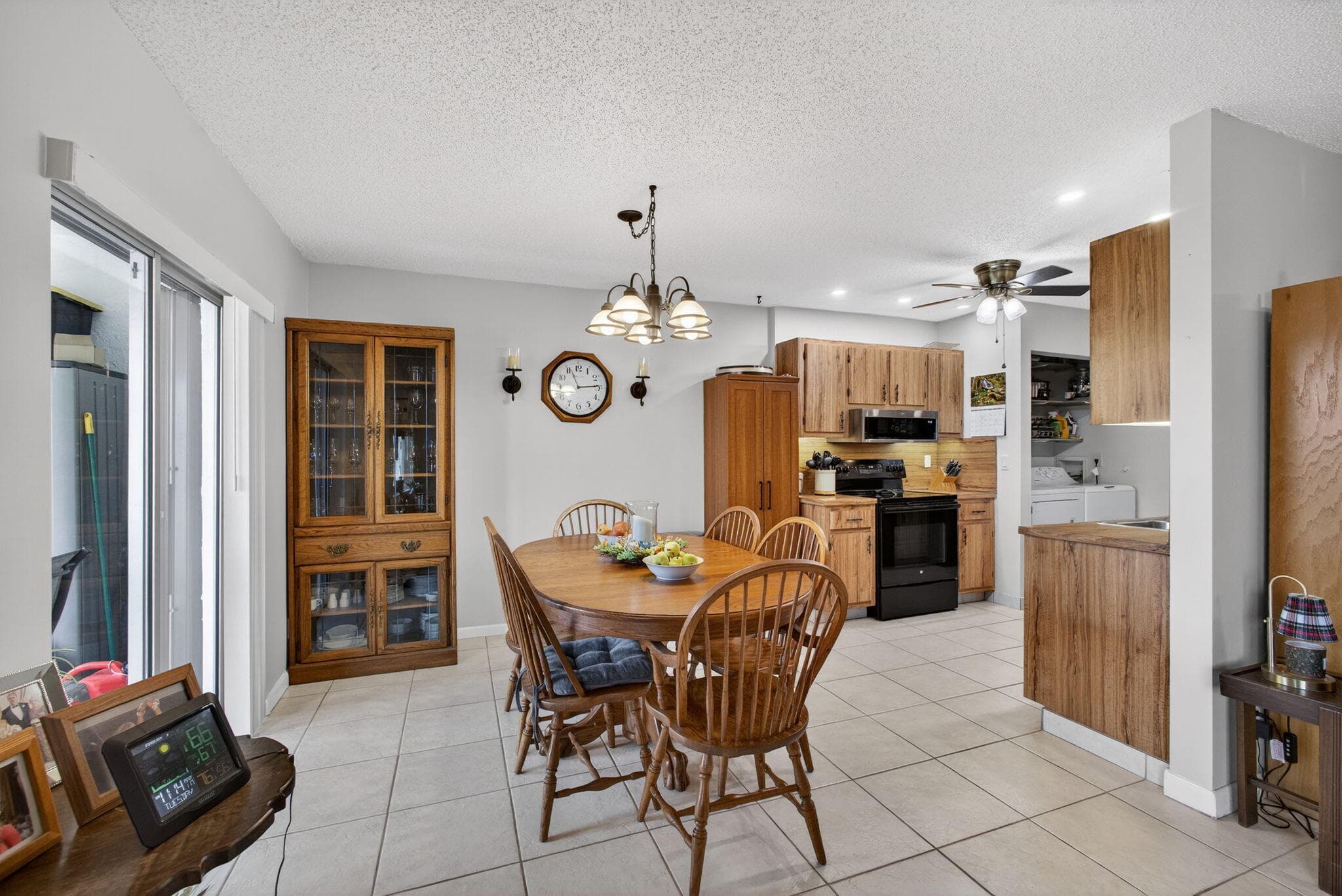 3451 Americo Drive, West Palm Beach, FL 33417 — photo 6 of 53