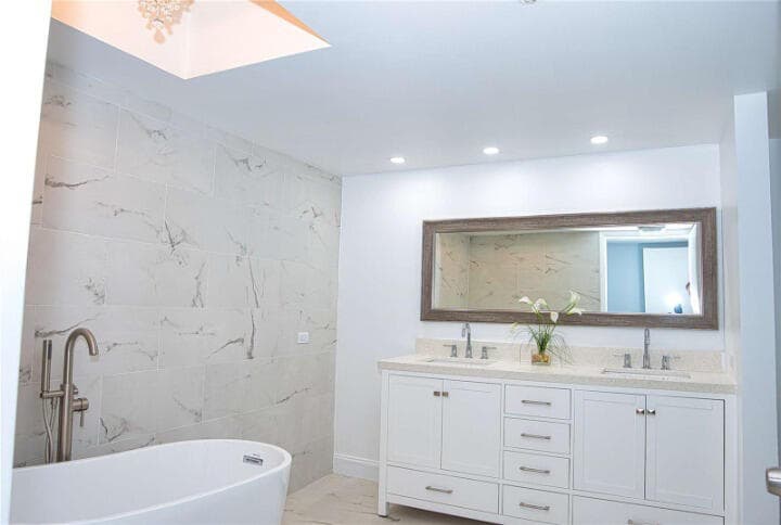 19355 Turnberry Way 3d, Miami, FL 33180 — photo 24 of 46