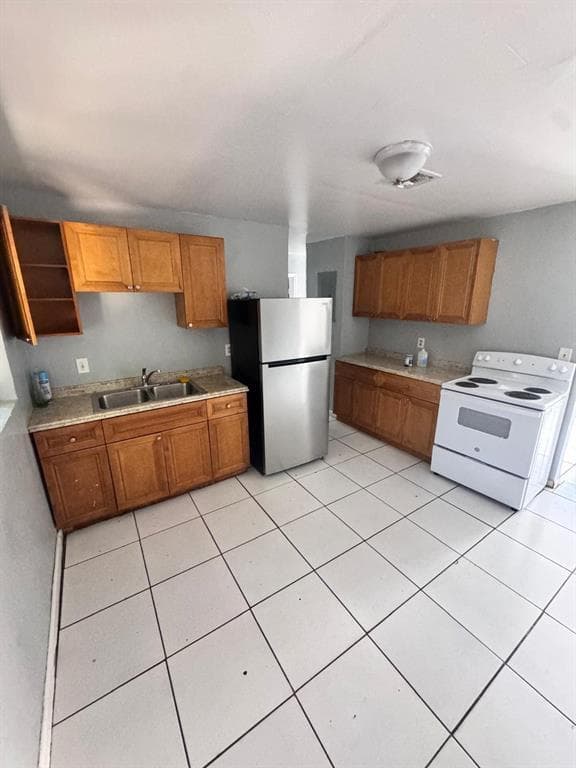 1132 NW 5th Court 4, Fort Lauderdale, FL 33311 — photo 7 of 11