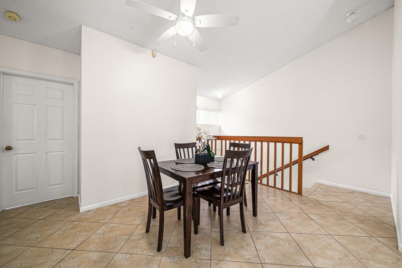 16 Via De Casas Sur 204, Boynton Beach, FL 33426 — photo 5 of 30