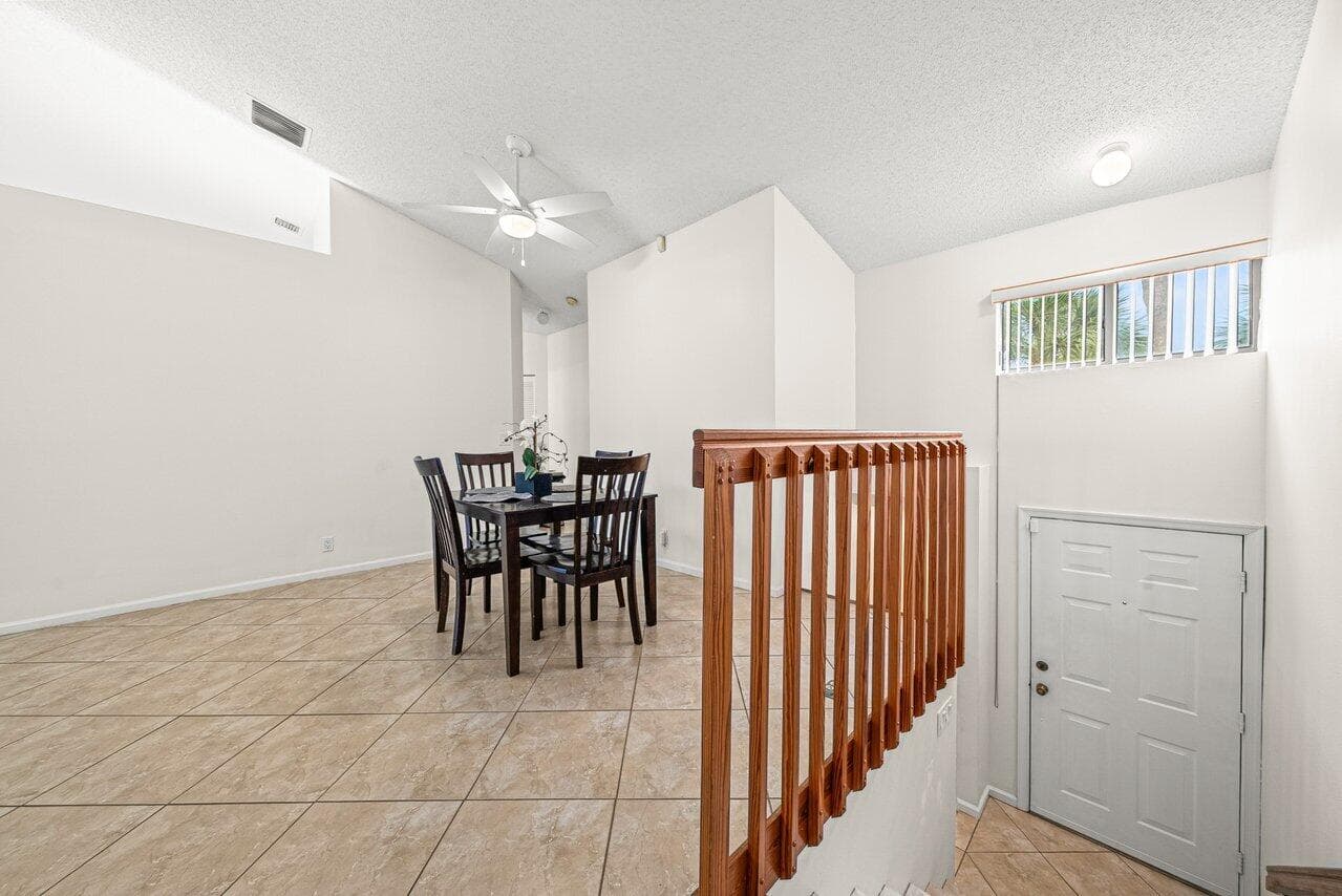 16 Via De Casas Sur 204, Boynton Beach, FL 33426 — photo 7 of 30