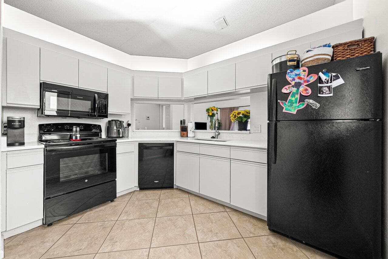 16 Via De Casas Sur 204, Boynton Beach, FL 33426 — photo 9 of 30