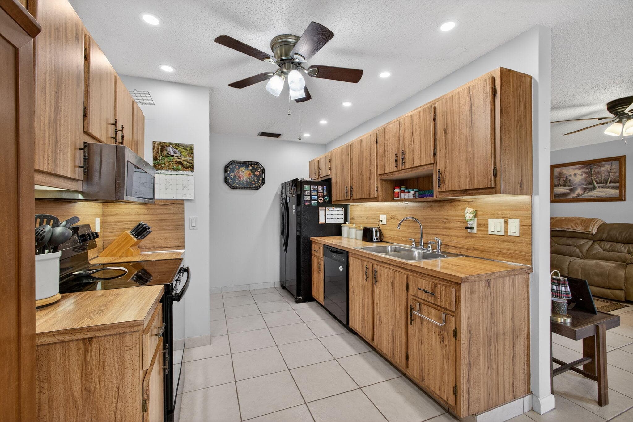 3451 Americo Drive, West Palm Beach, FL 33417 — photo 9 of 53