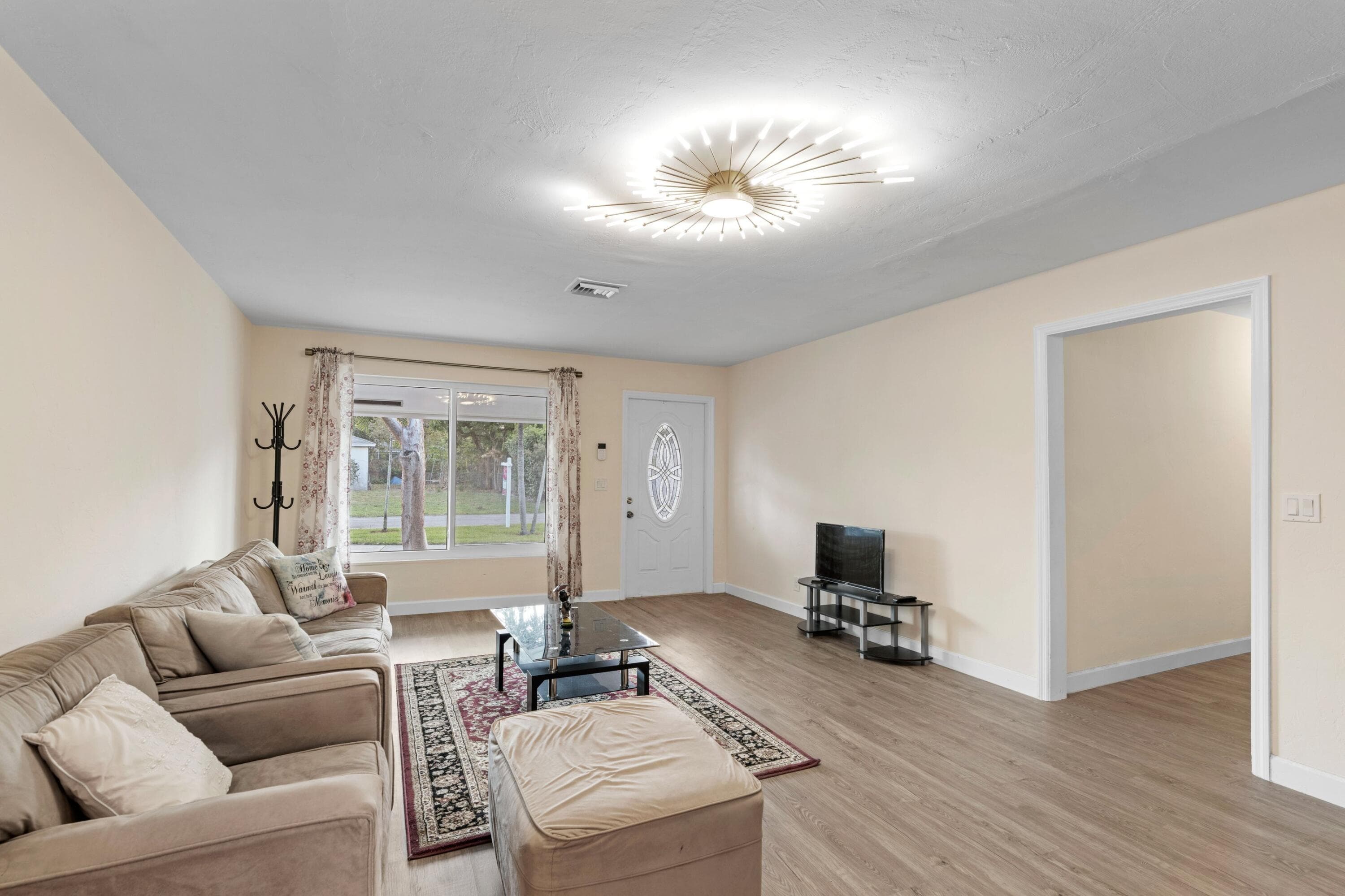 2861 SW 9th Street, Boynton Beach, FL 33435 — photo 18 of 32