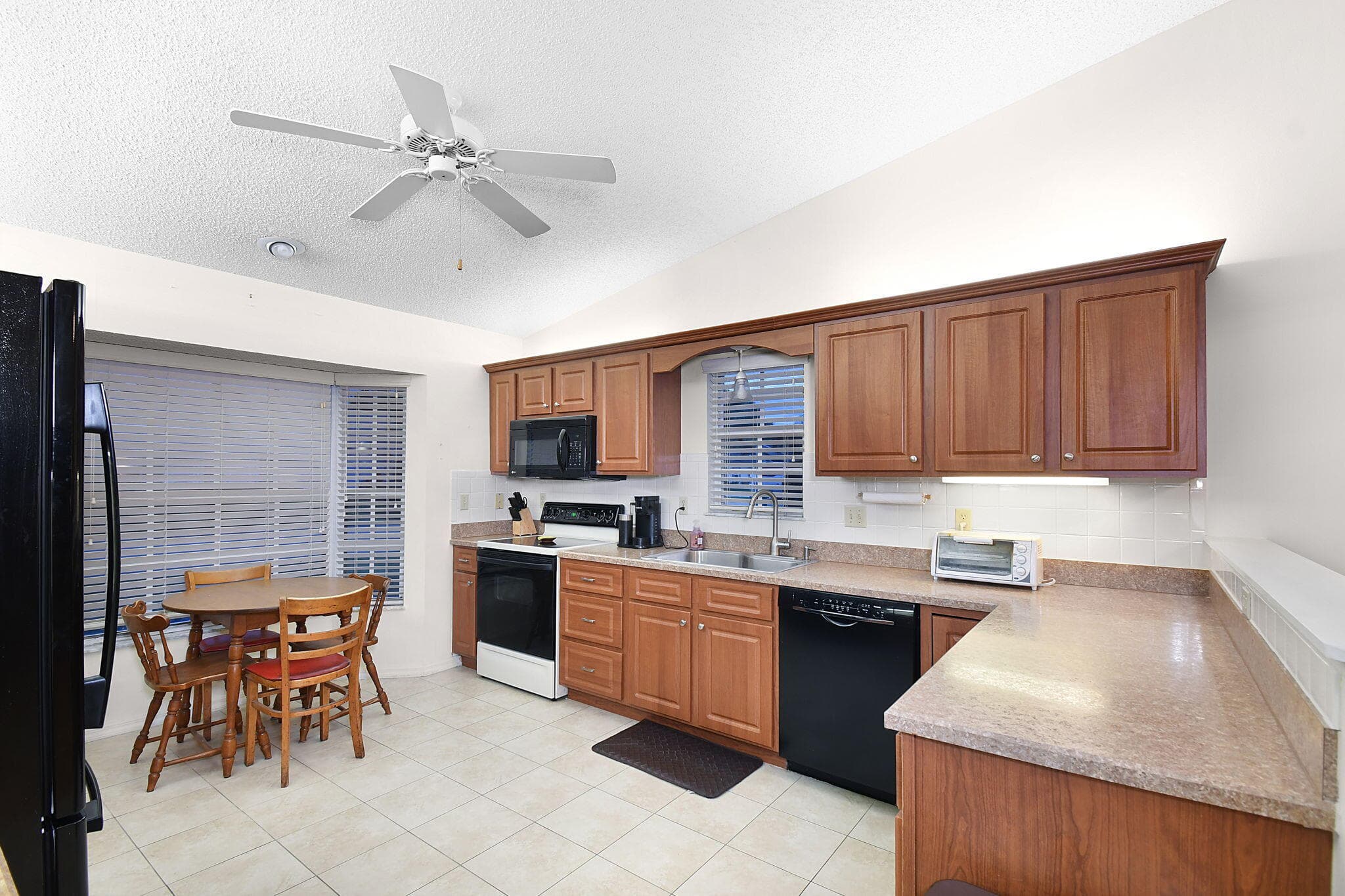 4072 Gator Trace Road, Fort Pierce, FL 34982 — photo 7 of 26