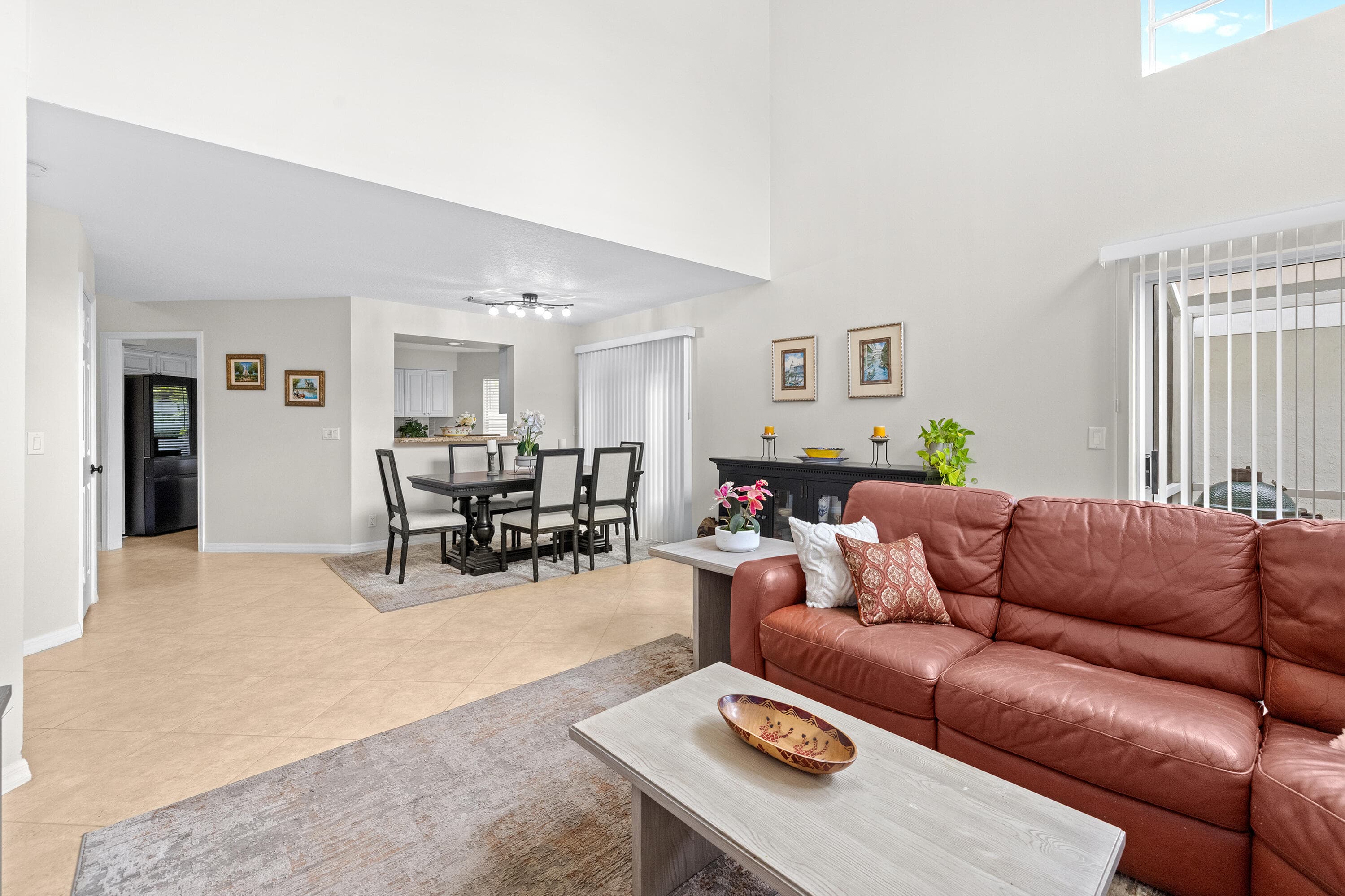 218 W Canterbury Dr W W, Palm Beach Gardens, FL 33418 — photo 4 of 47
