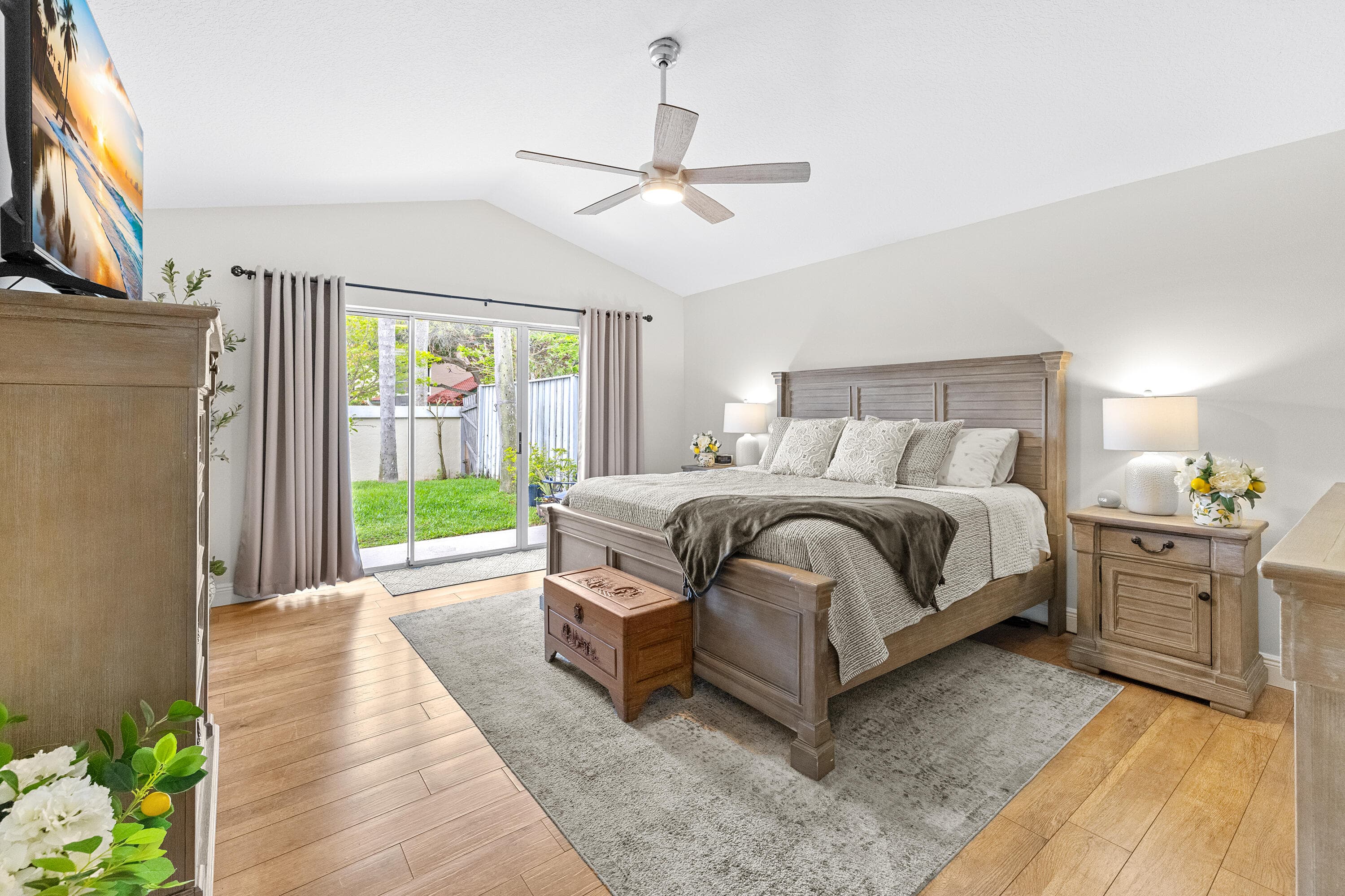218 W Canterbury Dr W W, Palm Beach Gardens, FL 33418 — photo 17 of 47
