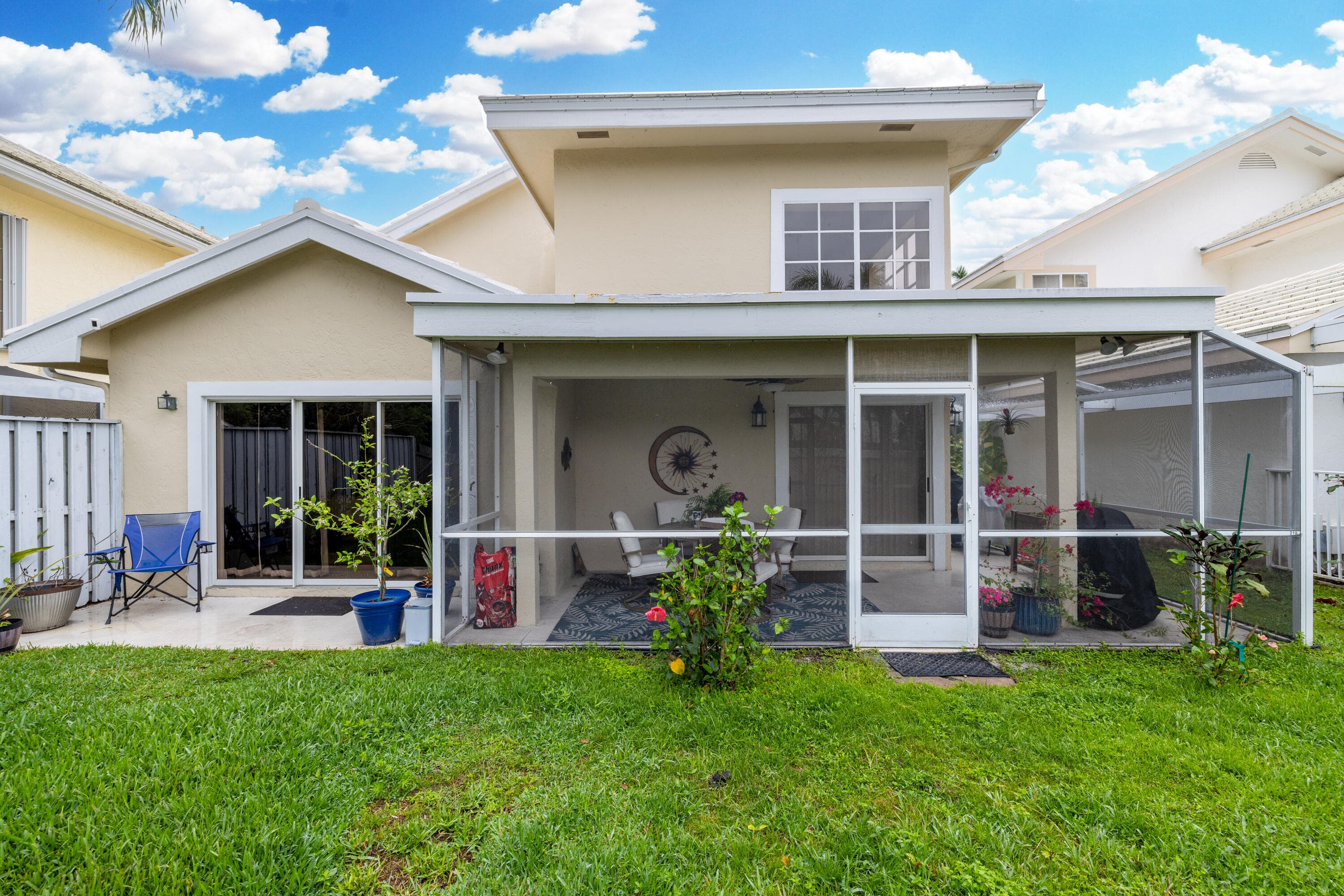 218 W Canterbury Dr W W, Palm Beach Gardens, FL 33418 — photo 36 of 47