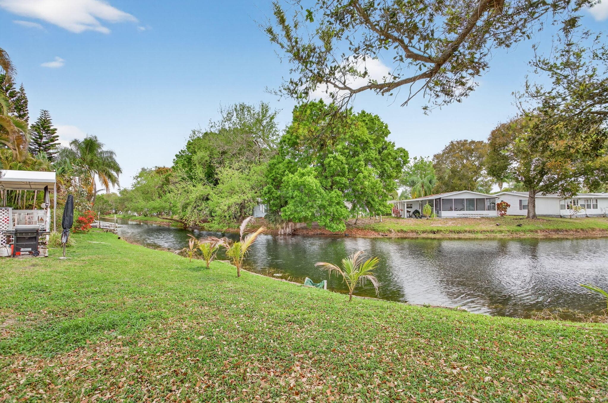 6482 NW 37th Avenue, Coconut Creek, FL 33073 — photo 5 of 37