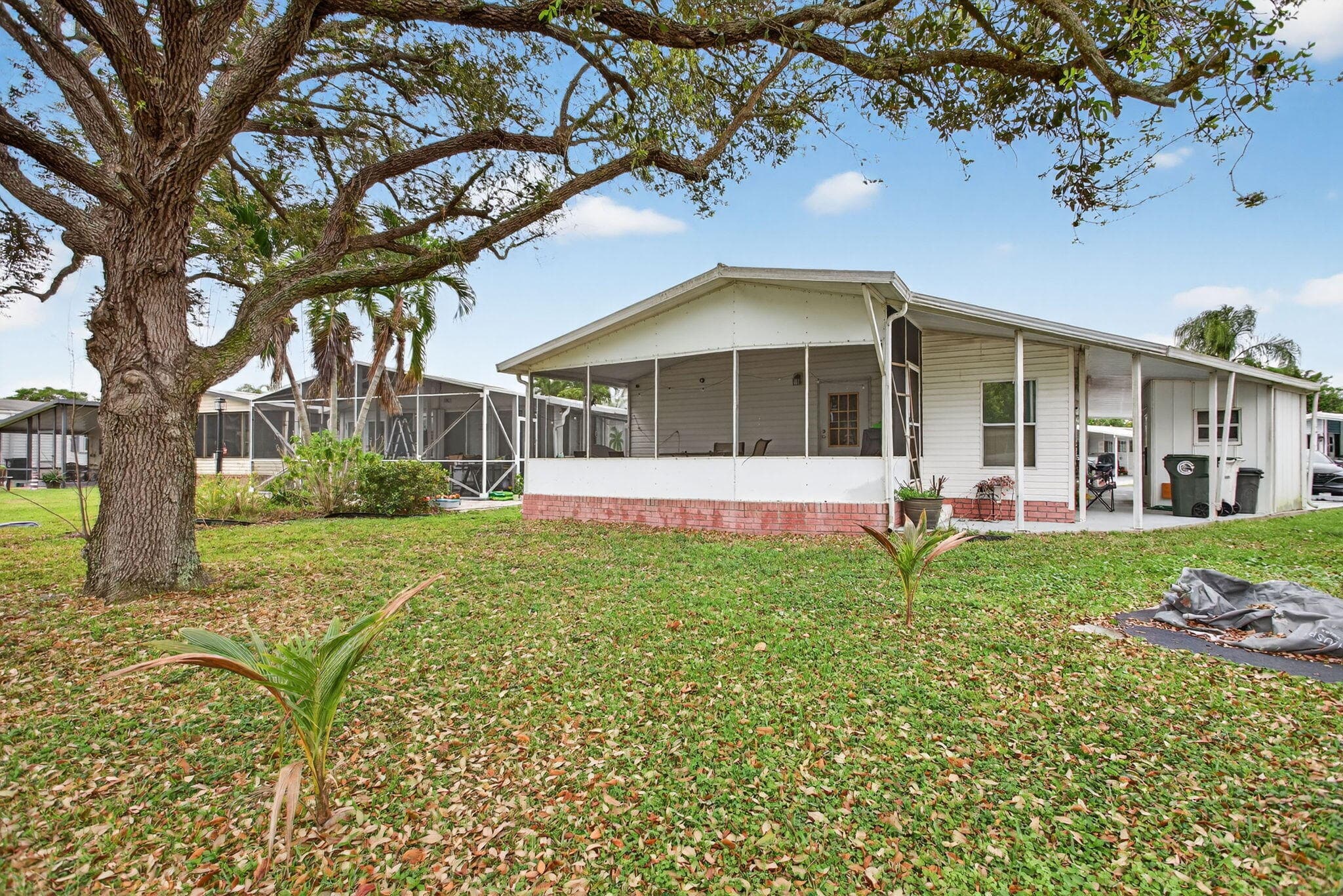 6482 NW 37th Avenue, Coconut Creek, FL 33073 — photo 6 of 37