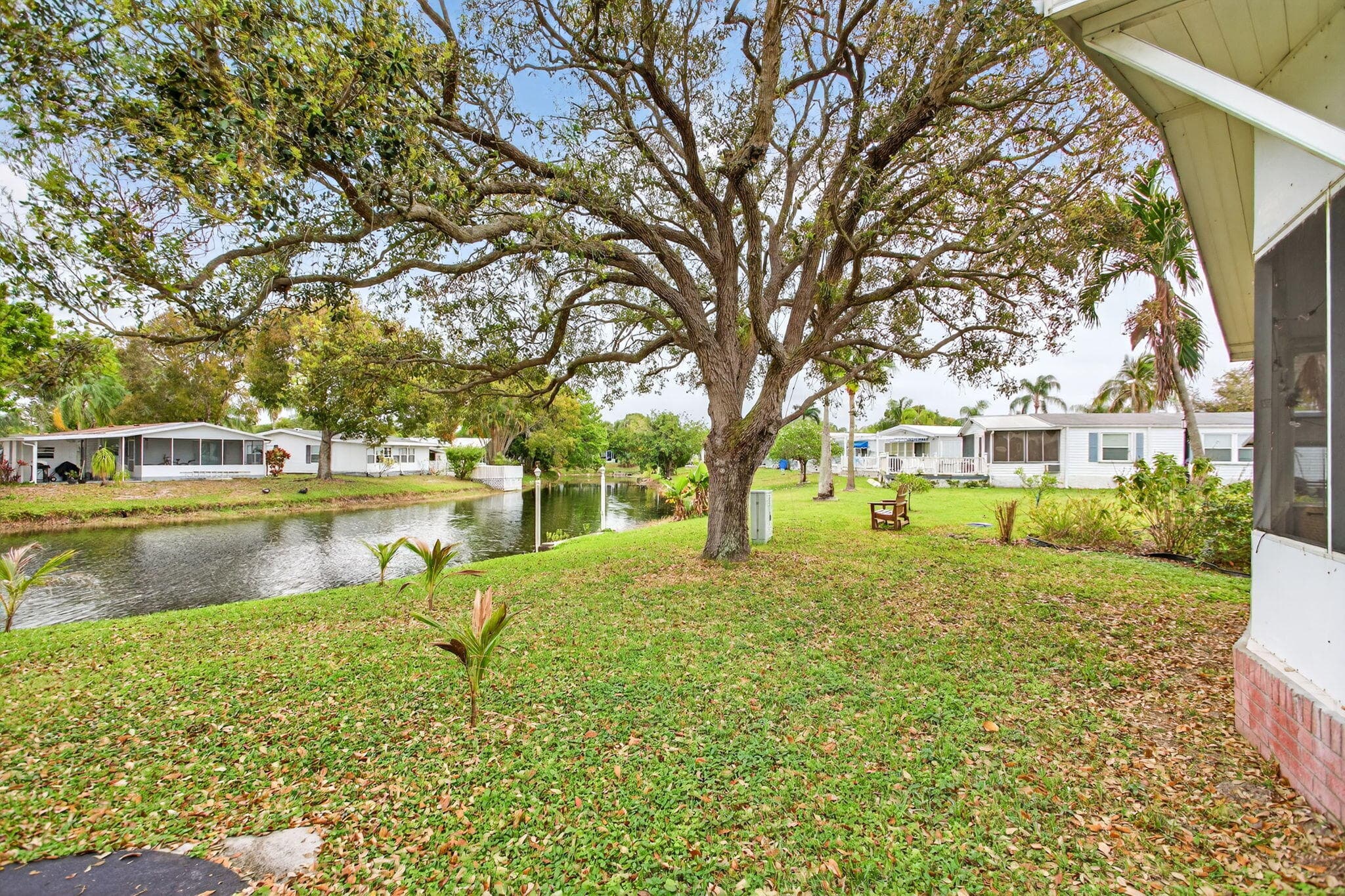 6482 NW 37th Avenue, Coconut Creek, FL 33073 — photo 9 of 37