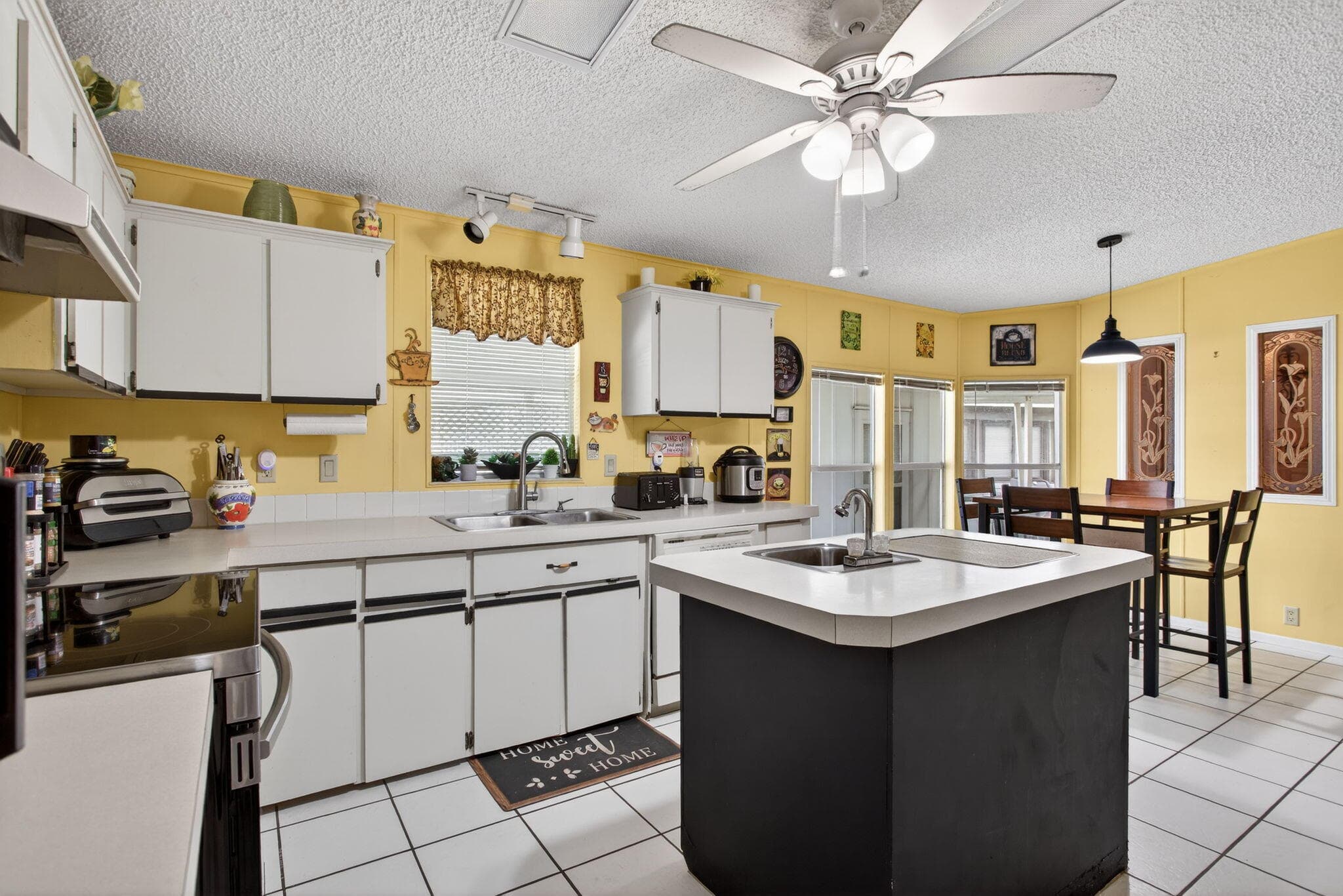 6482 NW 37th Avenue, Coconut Creek, FL 33073 — photo 21 of 37