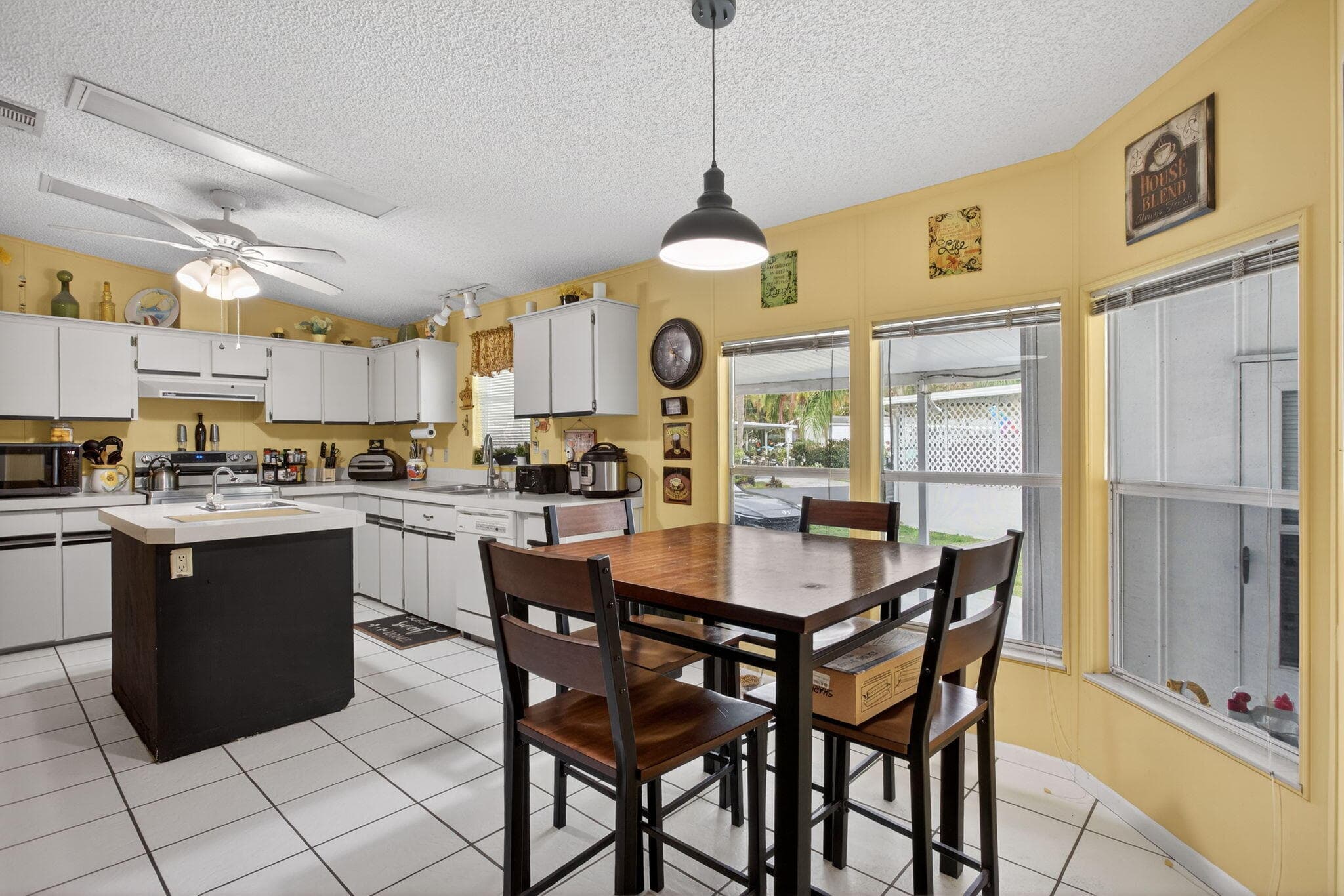 6482 NW 37th Avenue, Coconut Creek, FL 33073 — photo 26 of 37