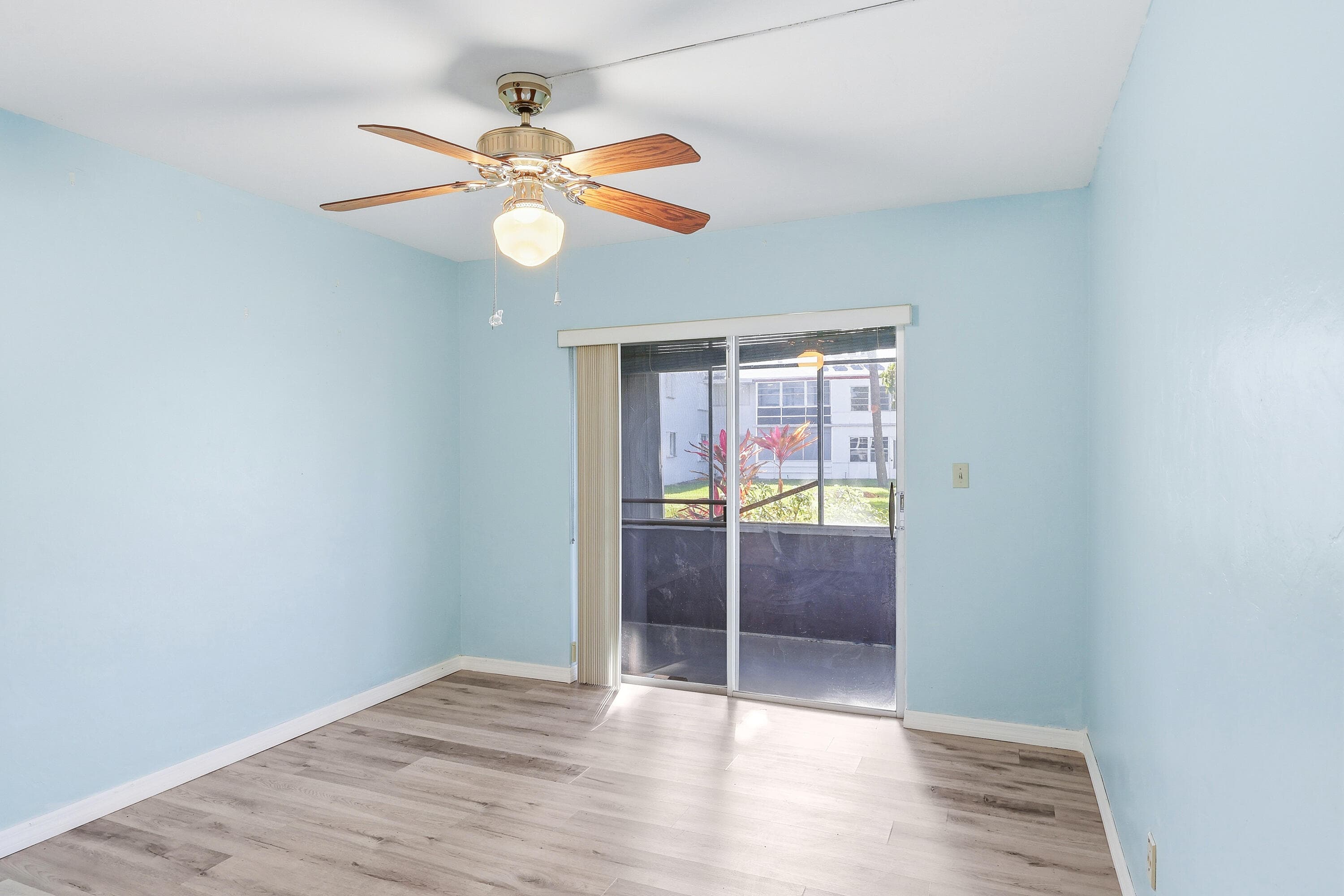 2004 Lake Osborne Drive 1, Lake Worth Beach, FL 33461 — photo 14 of 27