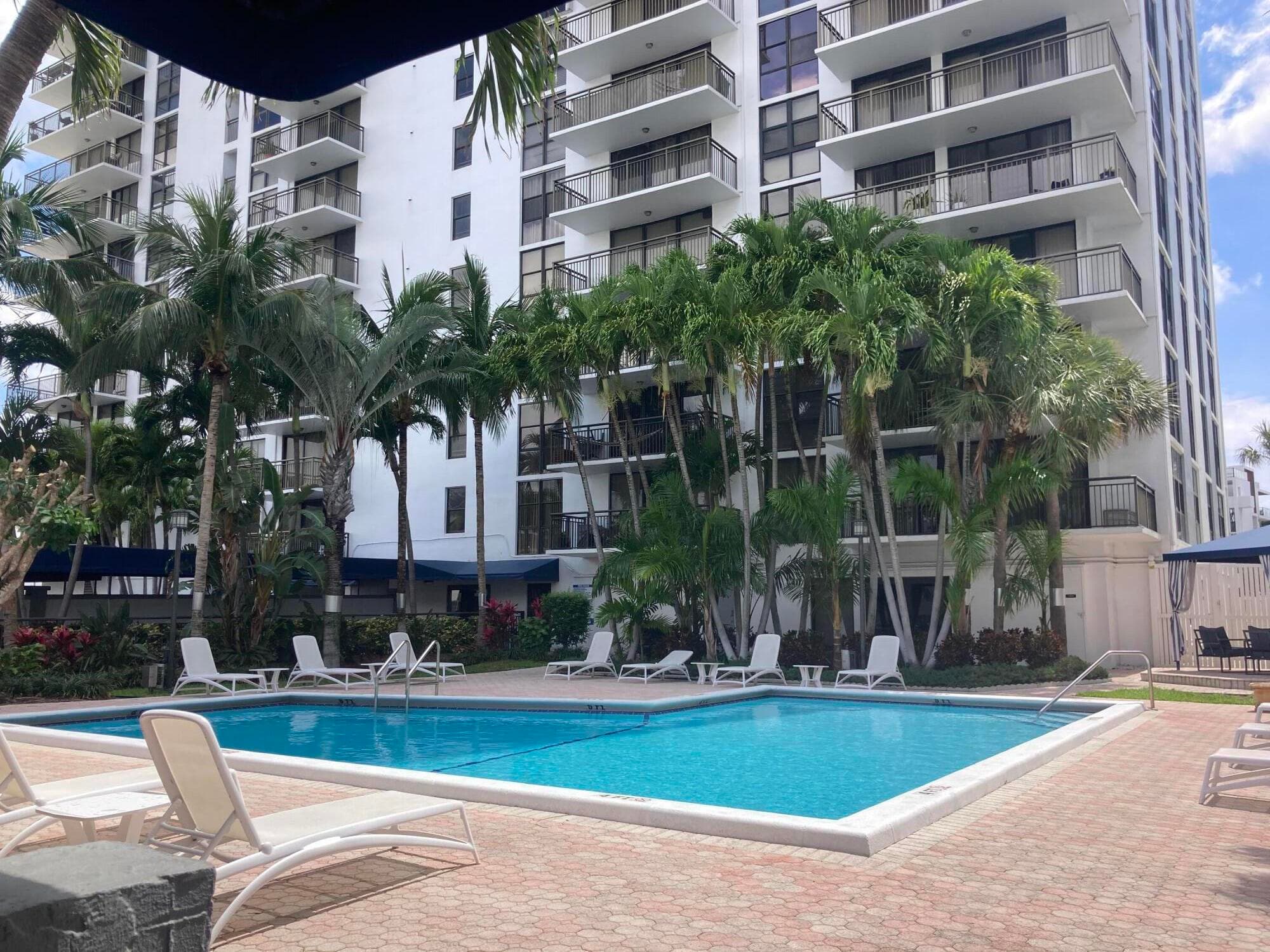 3031 N Ocean Boulevard 303, Fort Lauderdale, FL 33308 — photo 1 of 19