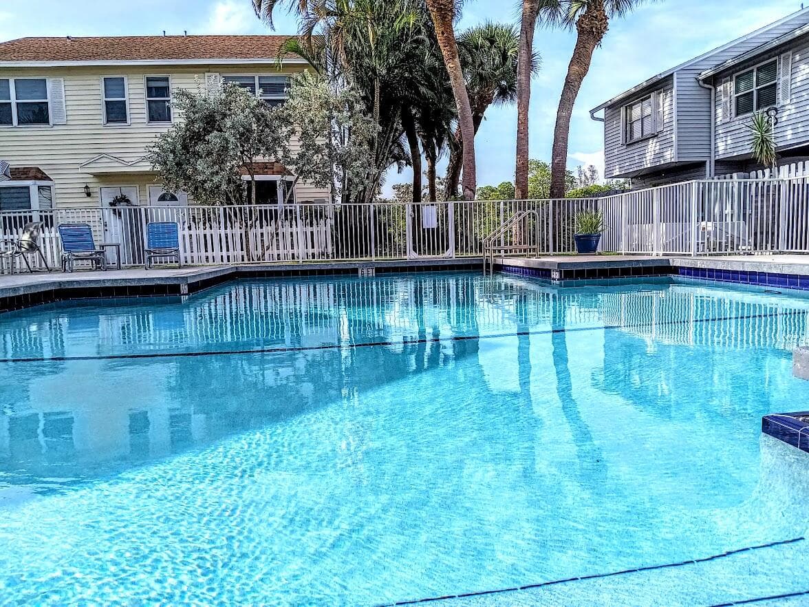 1827 NE 15th Avenue NE 1827, Fort Lauderdale, FL 33305 — photo 3 of 15
