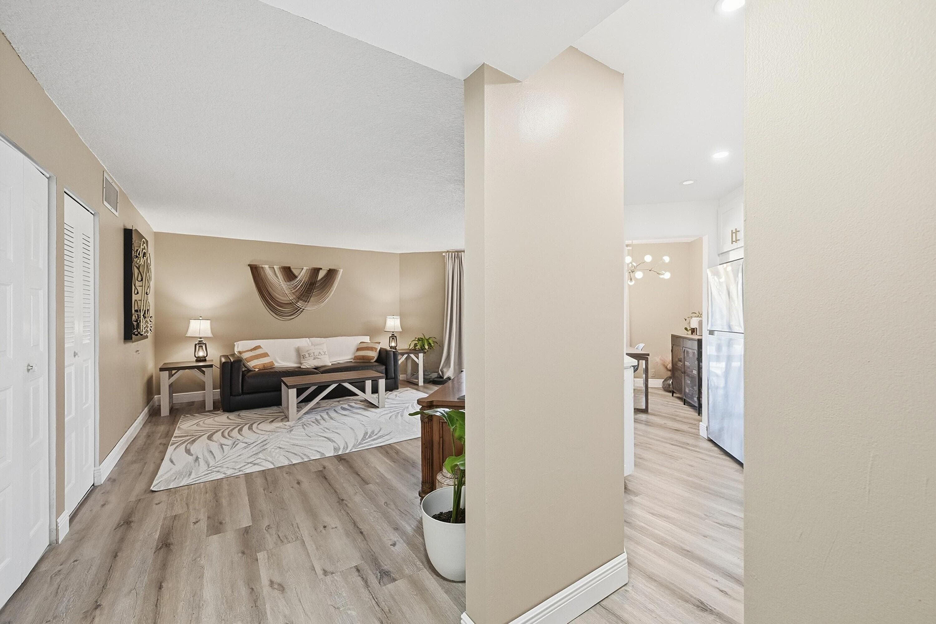 6755 W Broward Boulevard 304, Plantation, FL 33317 — photo 3 of 50